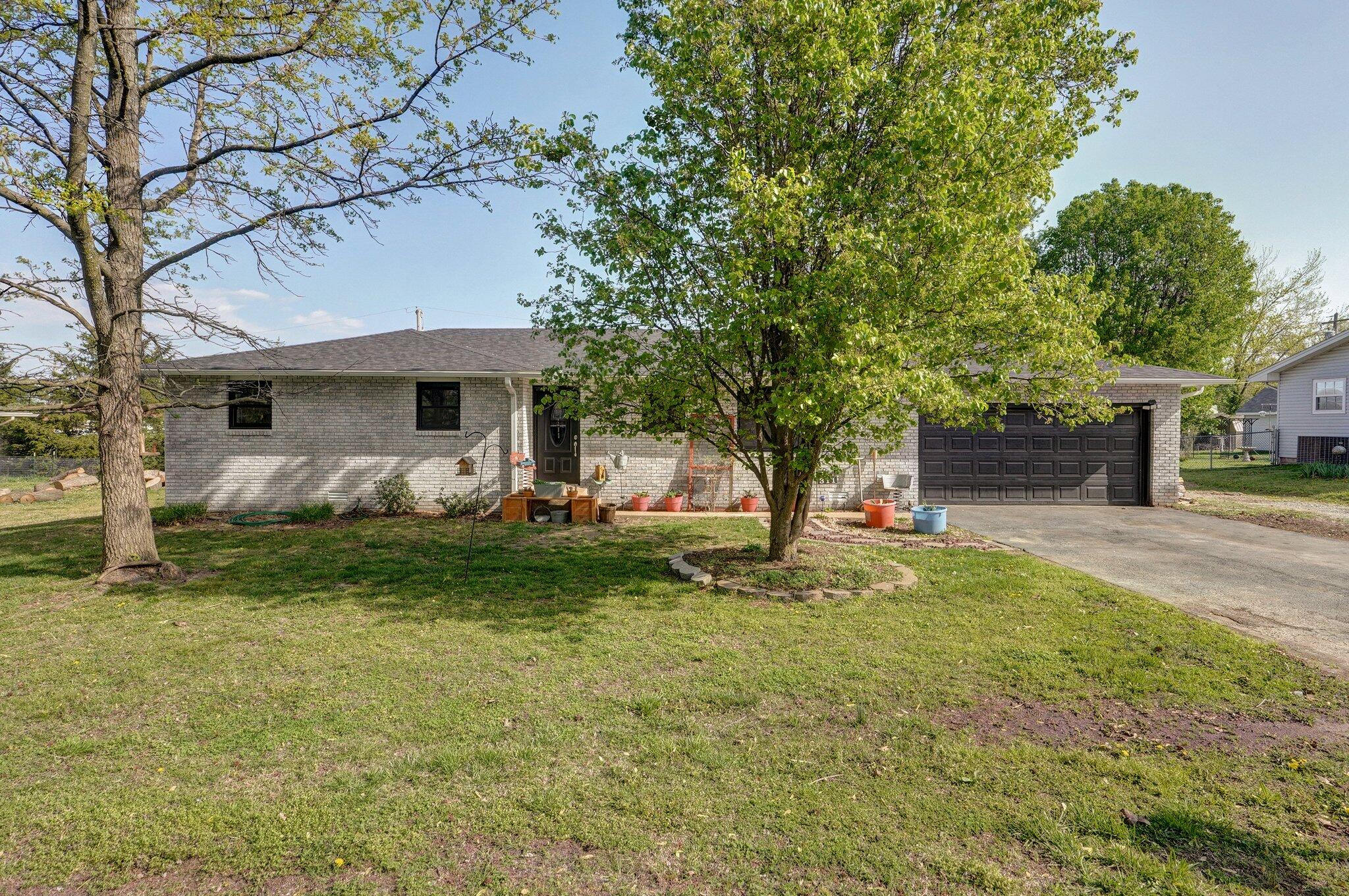 311 West Alice Street Property Photo