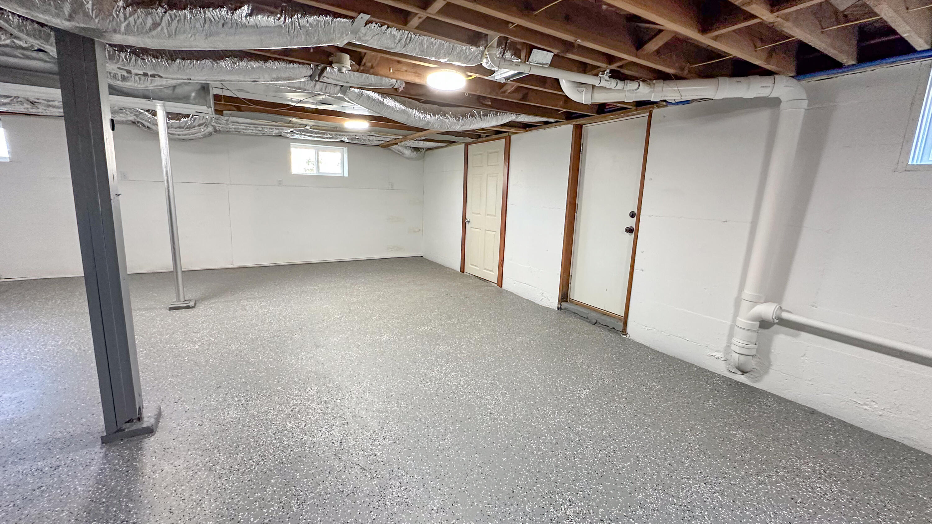 612 East Benton Avenue Property Photo 22