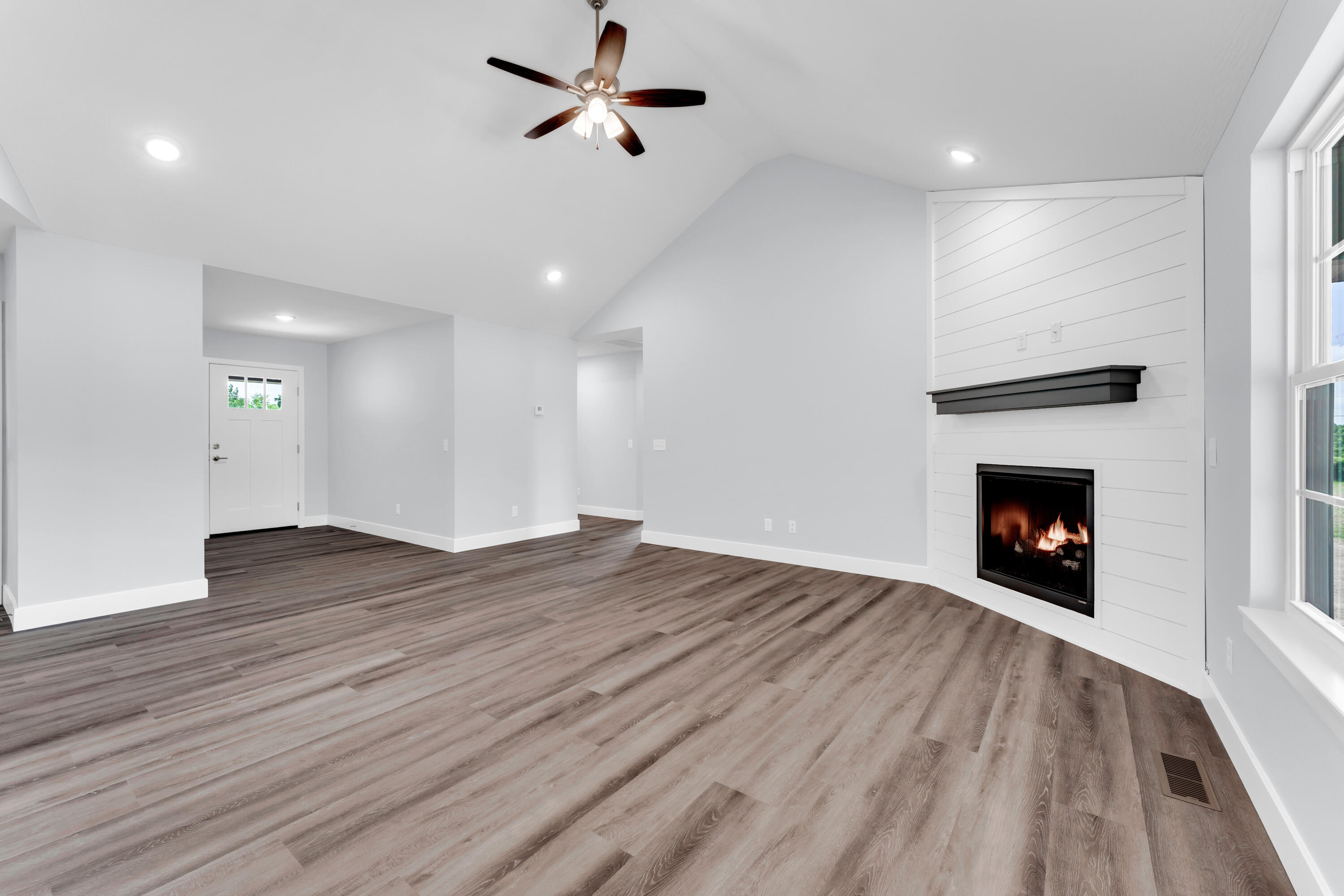 145 Blazing Star Lane Property Photo 8