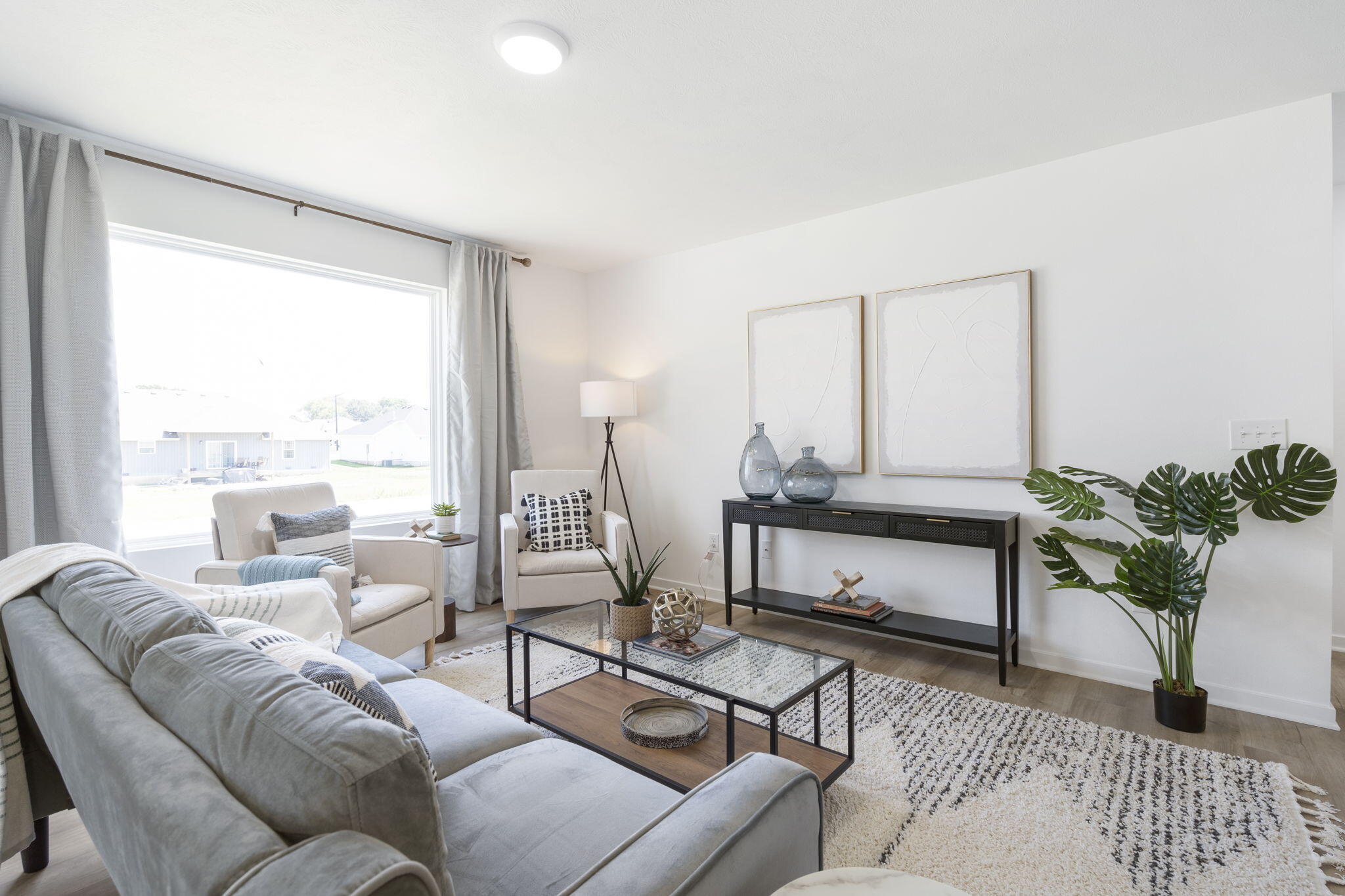 246 Newport Avenue Property Photo 3