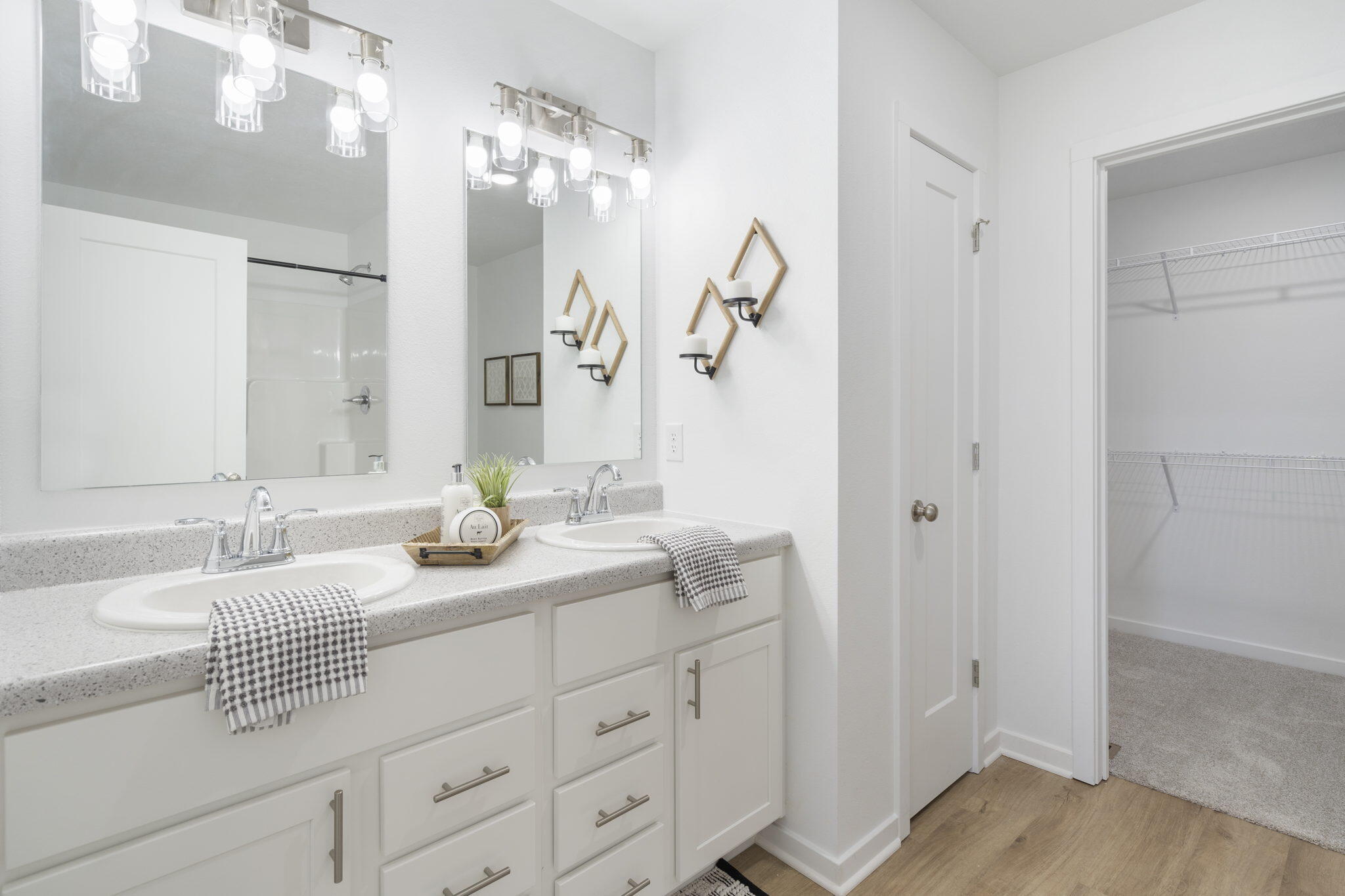 246 Newport Avenue Property Photo 12