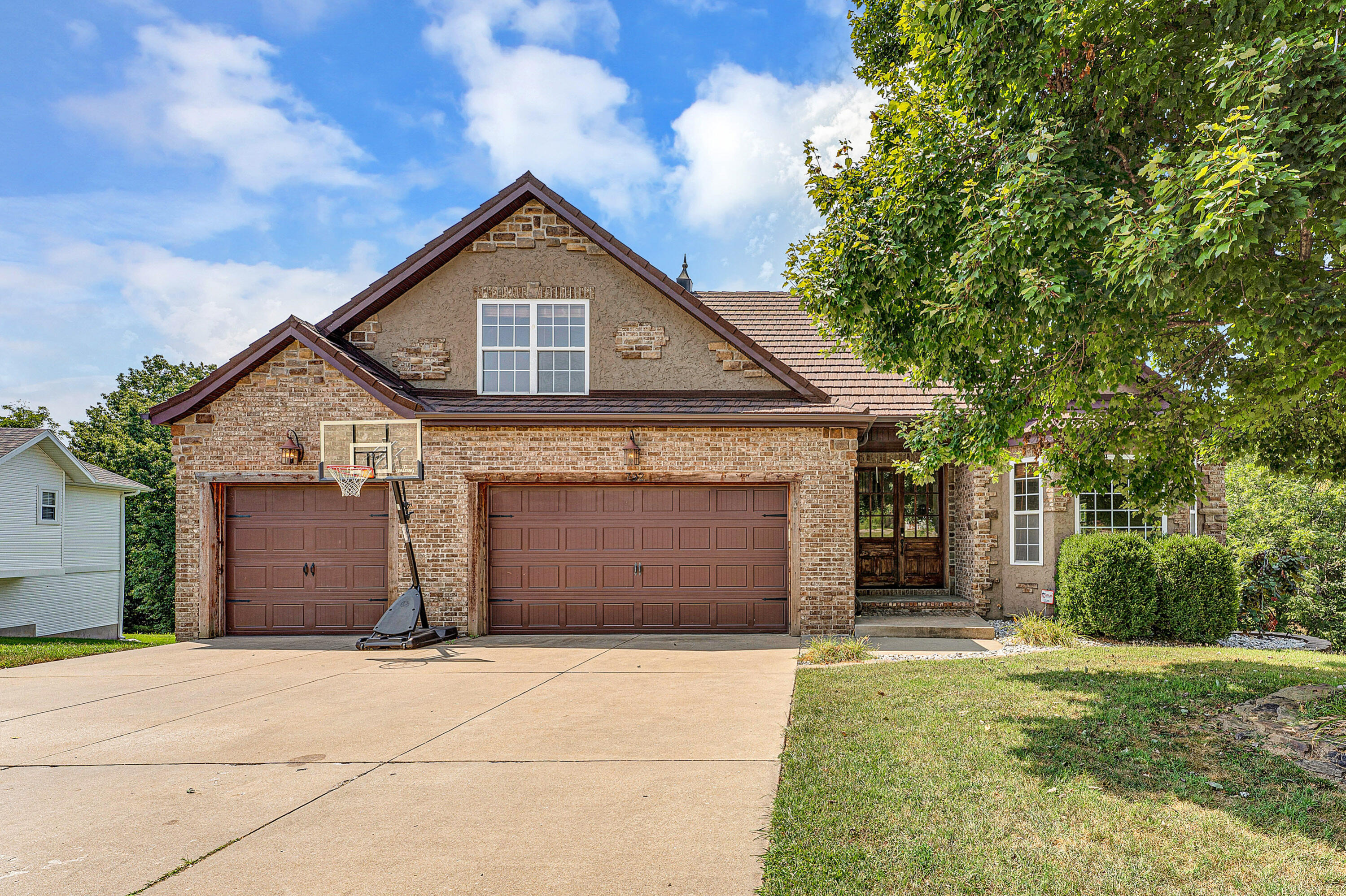 792 Rippling Creek Road Property Photo 1