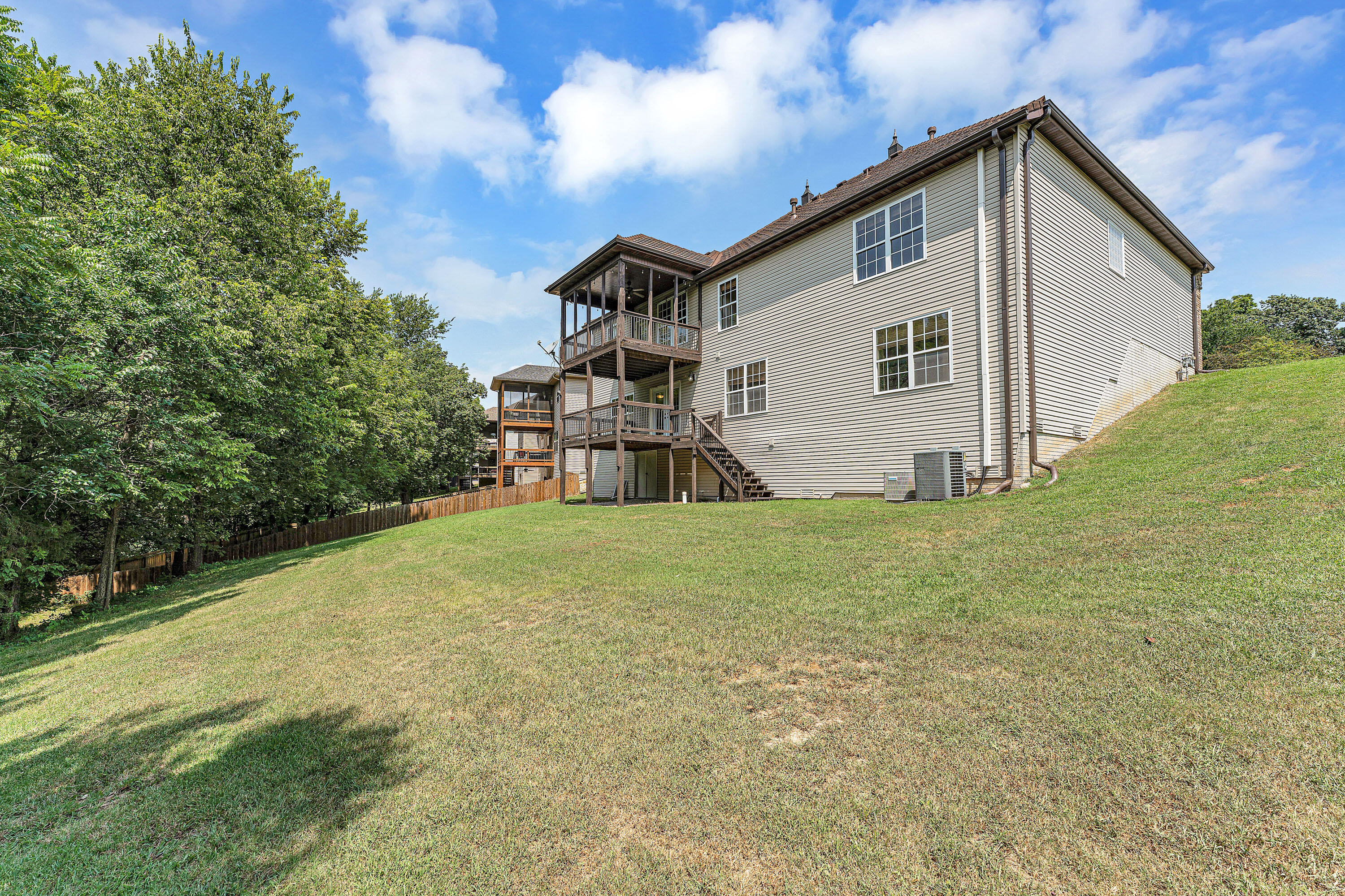 792 Rippling Creek Road Property Photo 8
