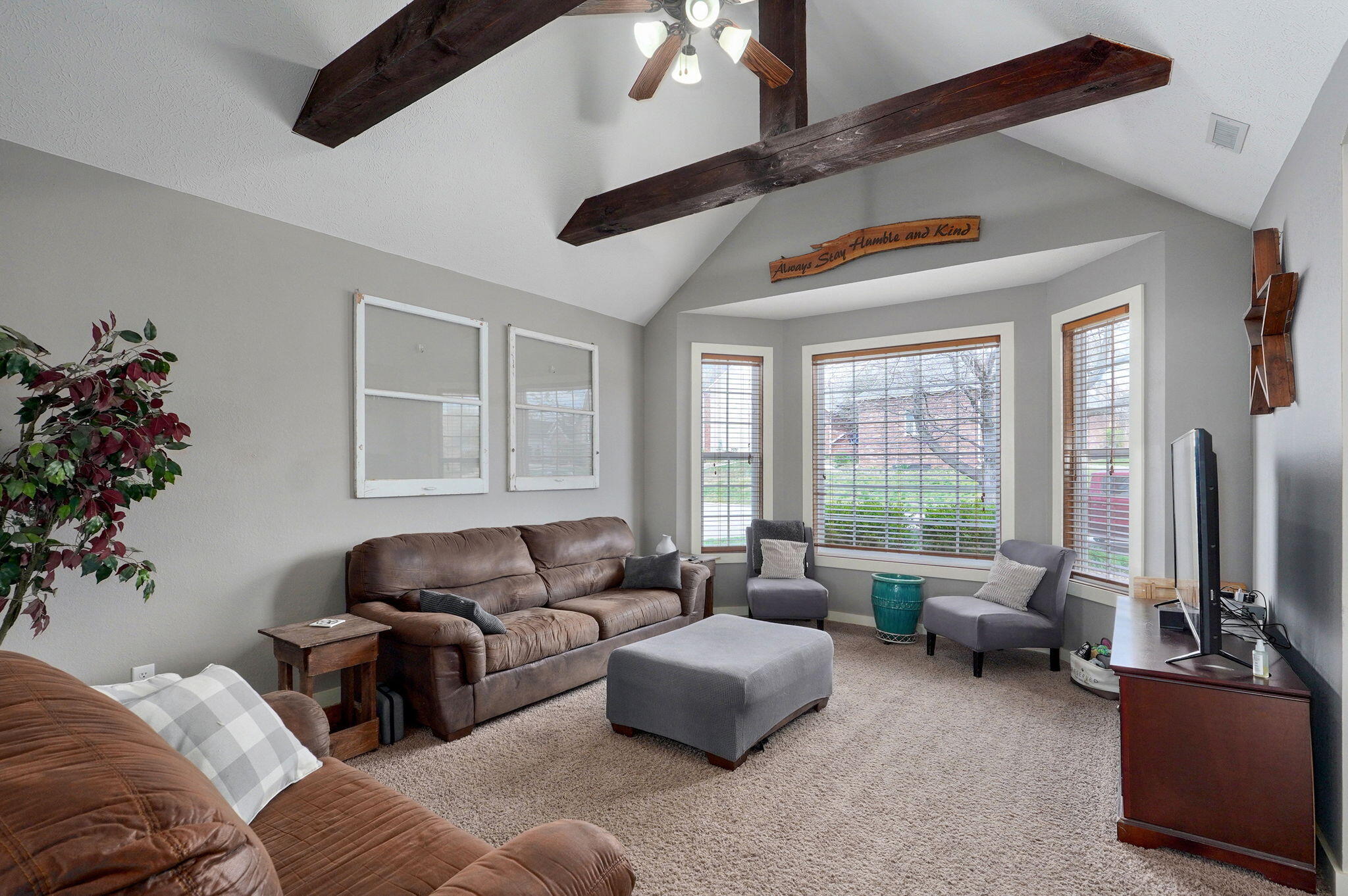 792 Rippling Creek Road Property Photo 12