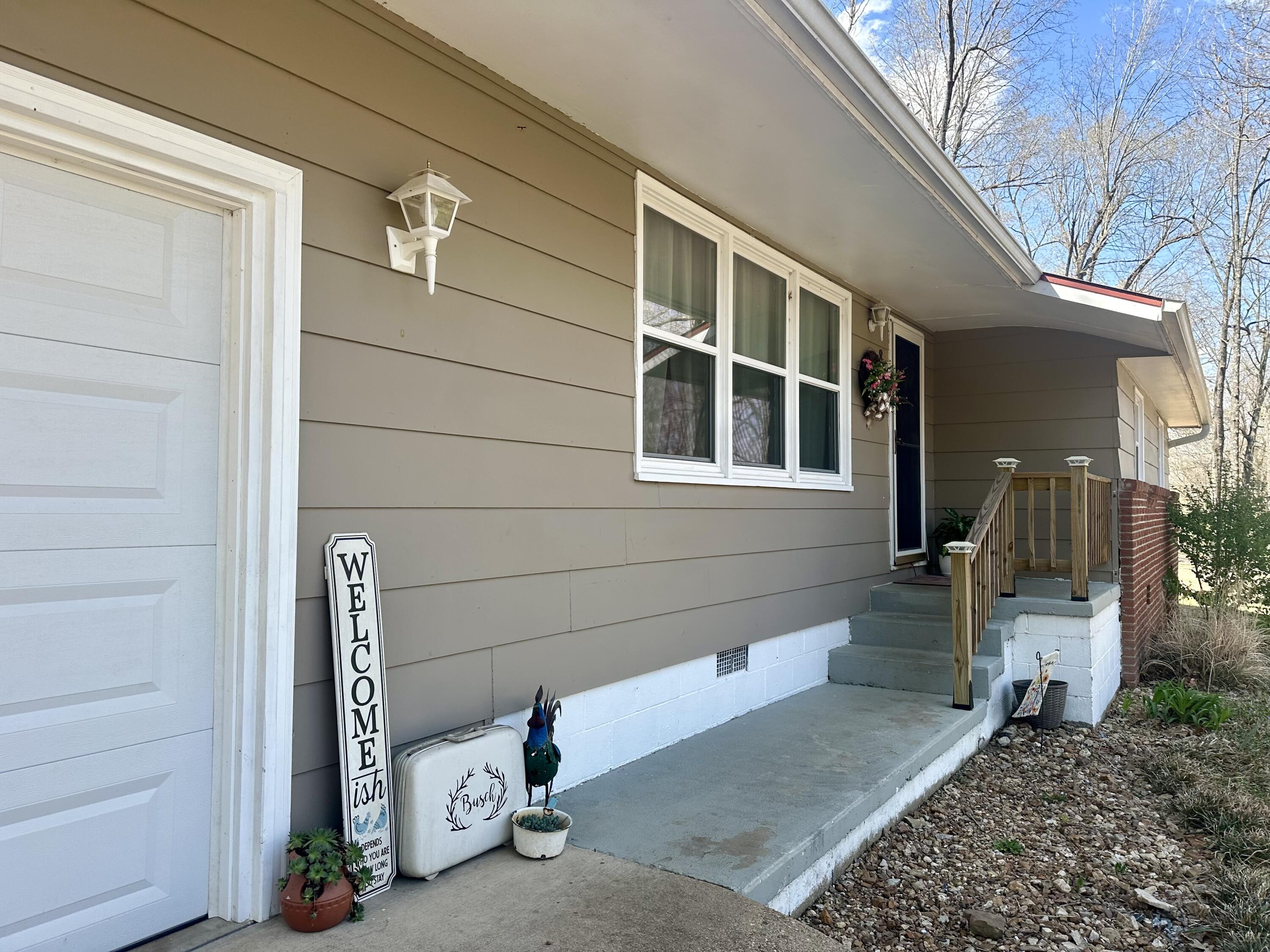 85 Peggy Avenue Property Photo 2