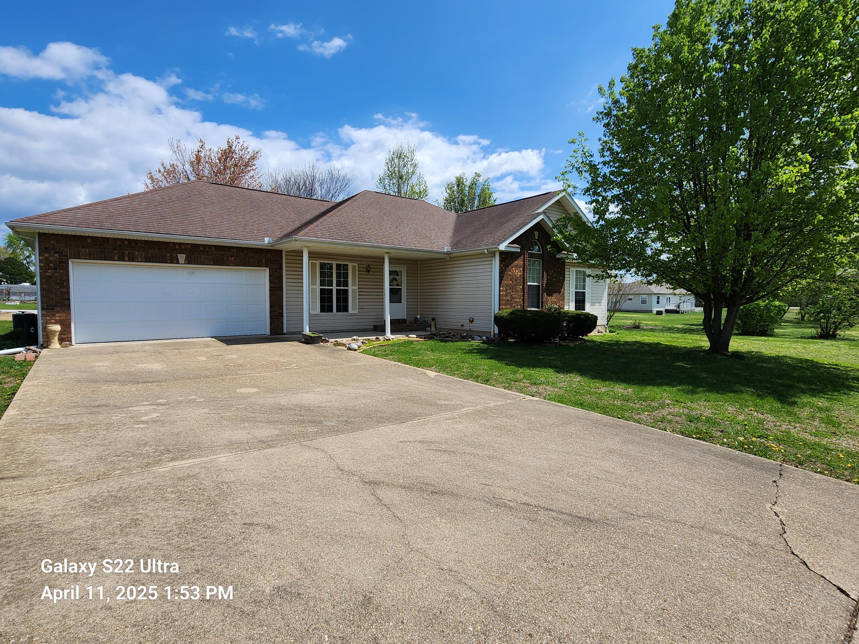 1916 Meadowbrook Drive Property Photo 1