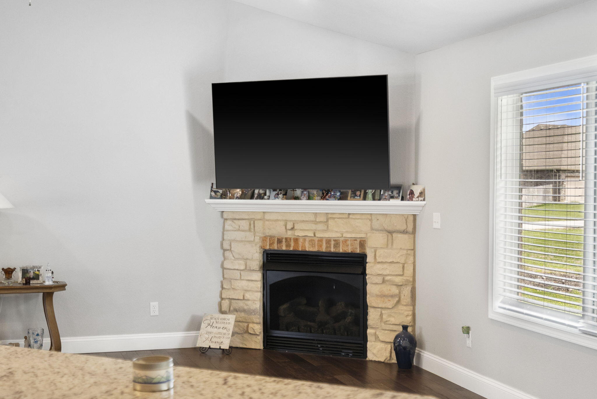 1758 West Big Meadows Lane Property Photo 9