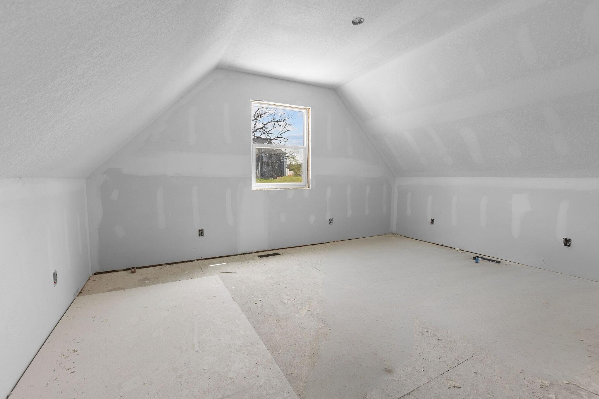 195 Fairsight Road Property Photo 3