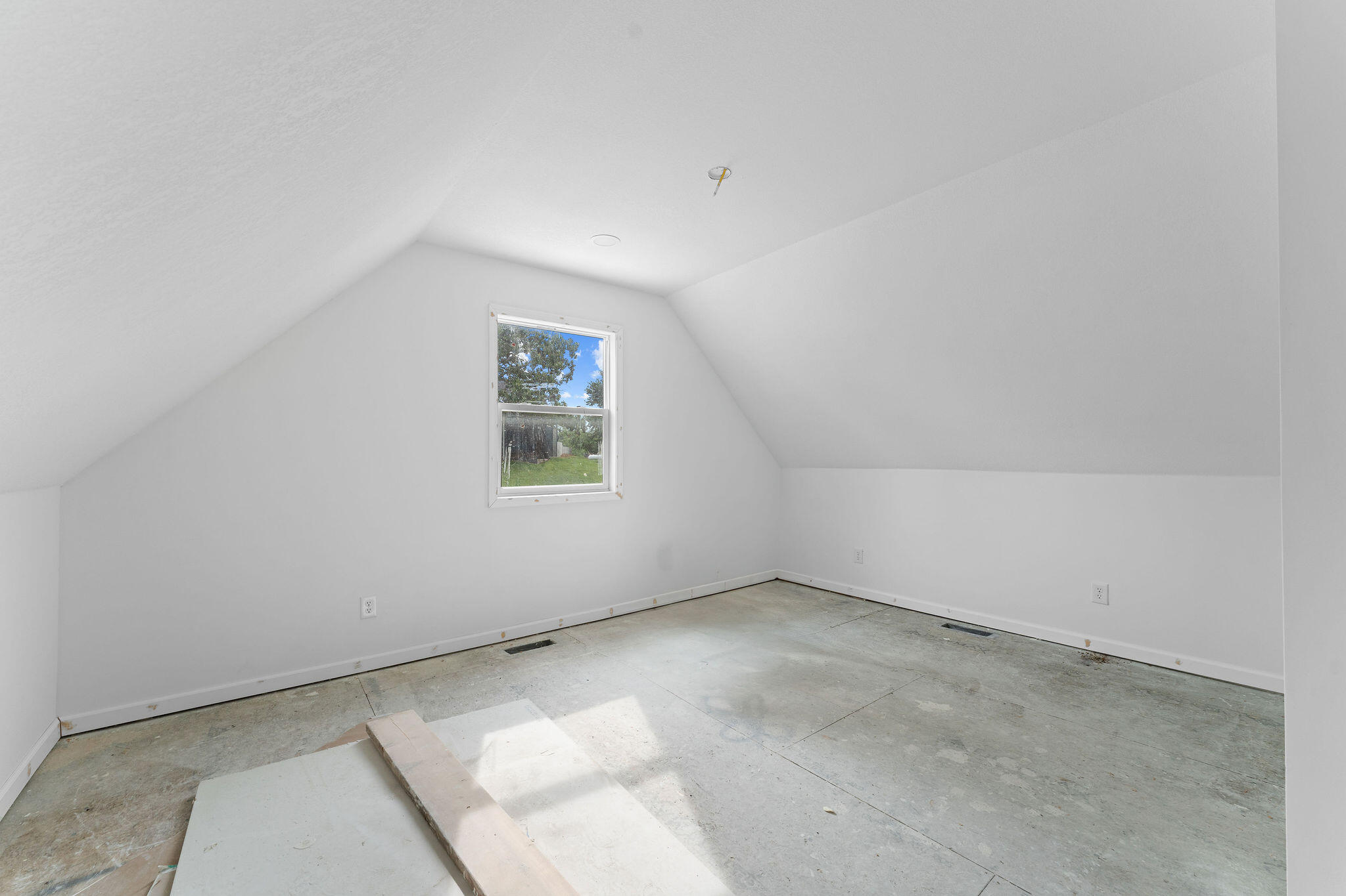 195 Fairsight Road Property Photo 23