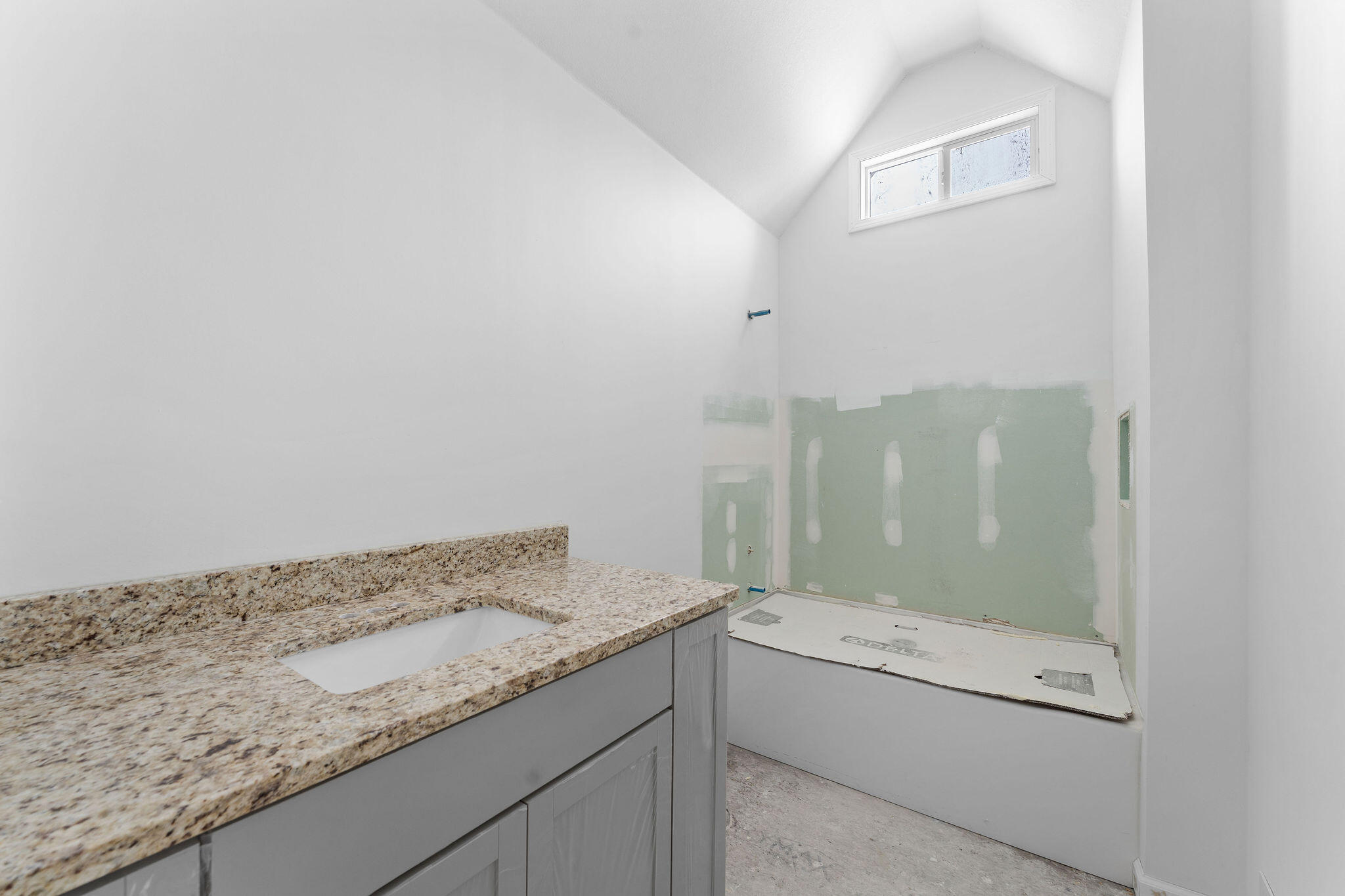 195 Fairsight Road Property Photo 25
