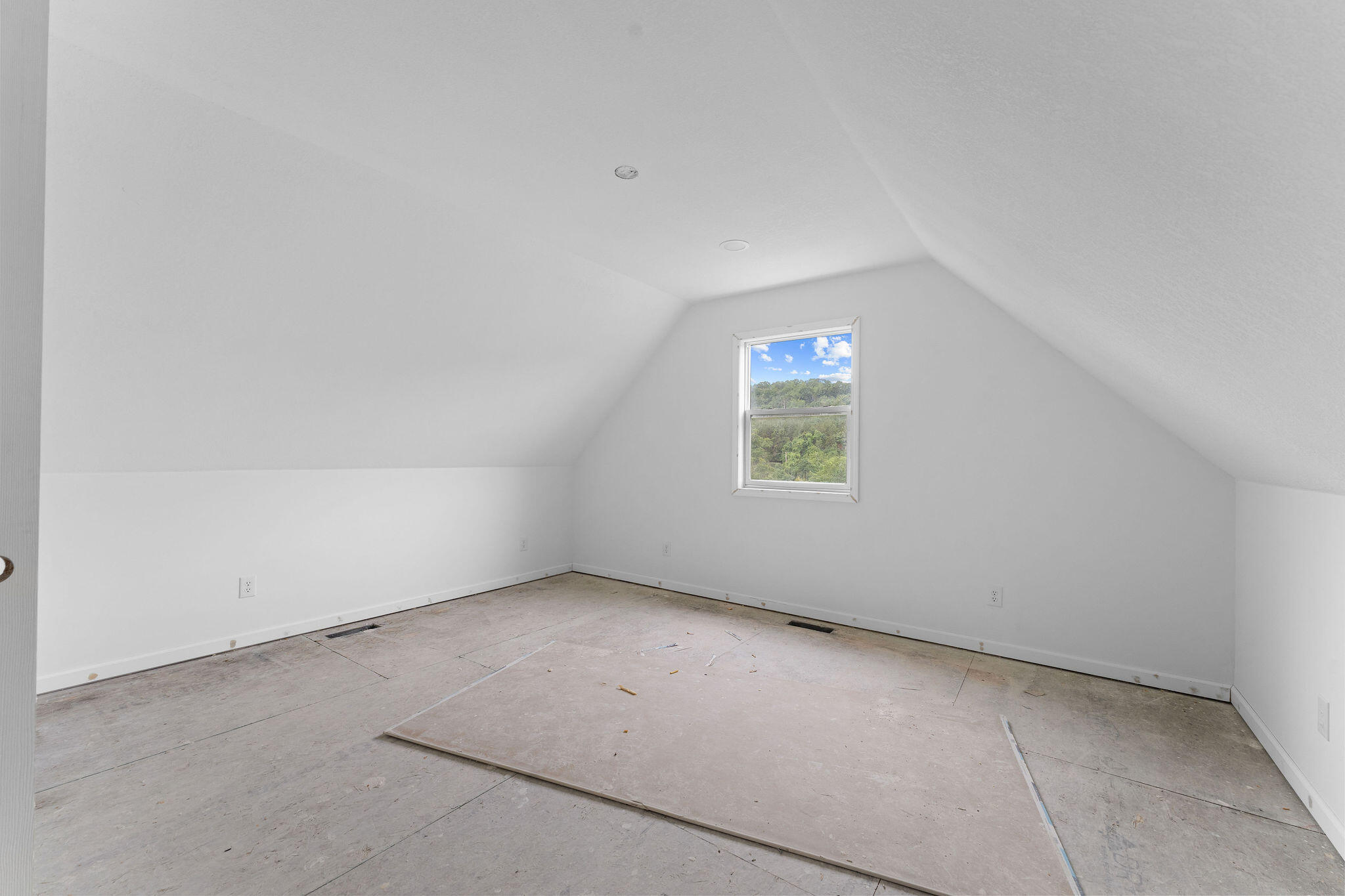 195 Fairsight Road Property Photo 26