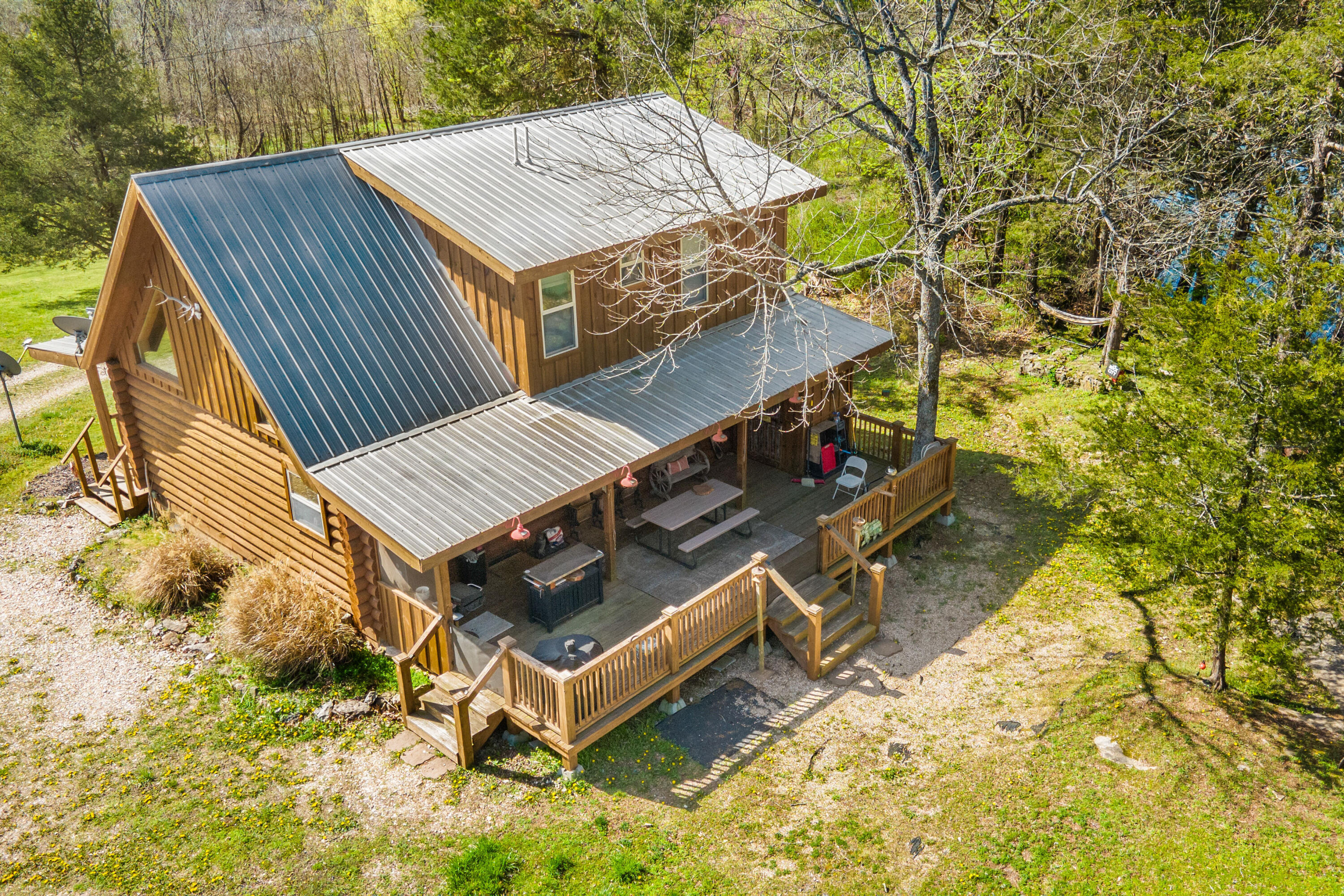 18114 Farm Road 2259 Property Photo 3