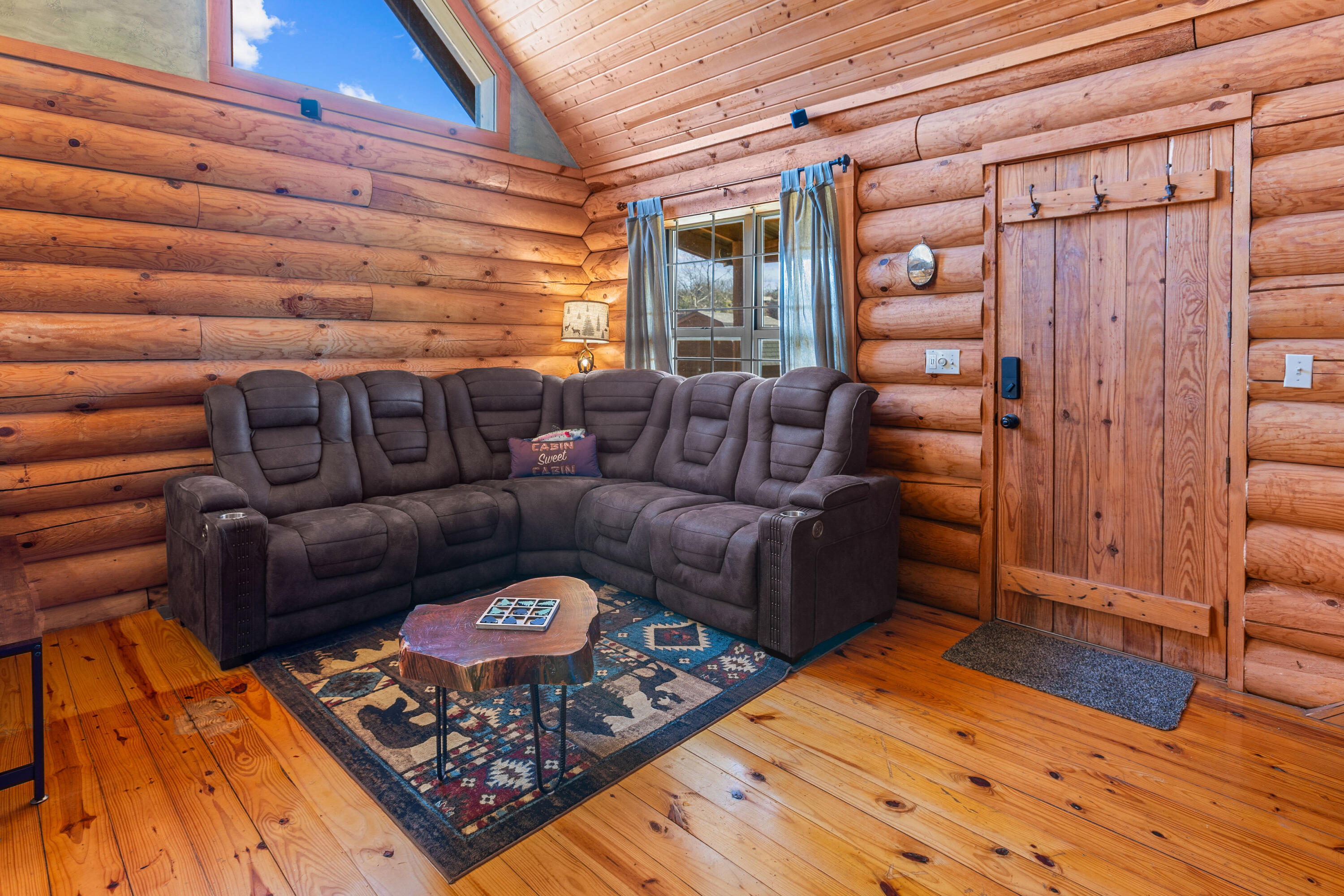 18114 Farm Road 2259 Property Photo 6