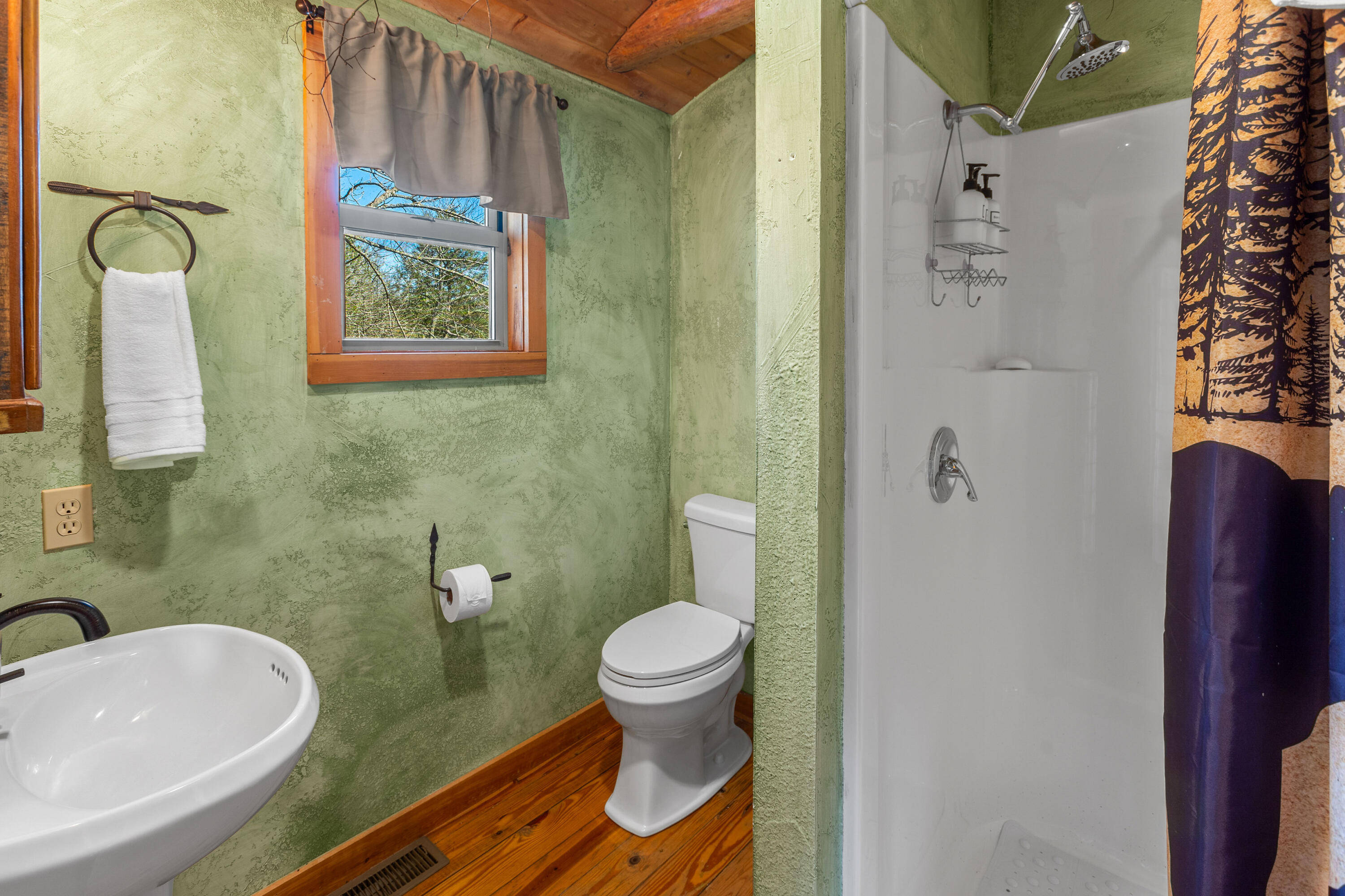 18114 Farm Road 2259 Property Photo 7