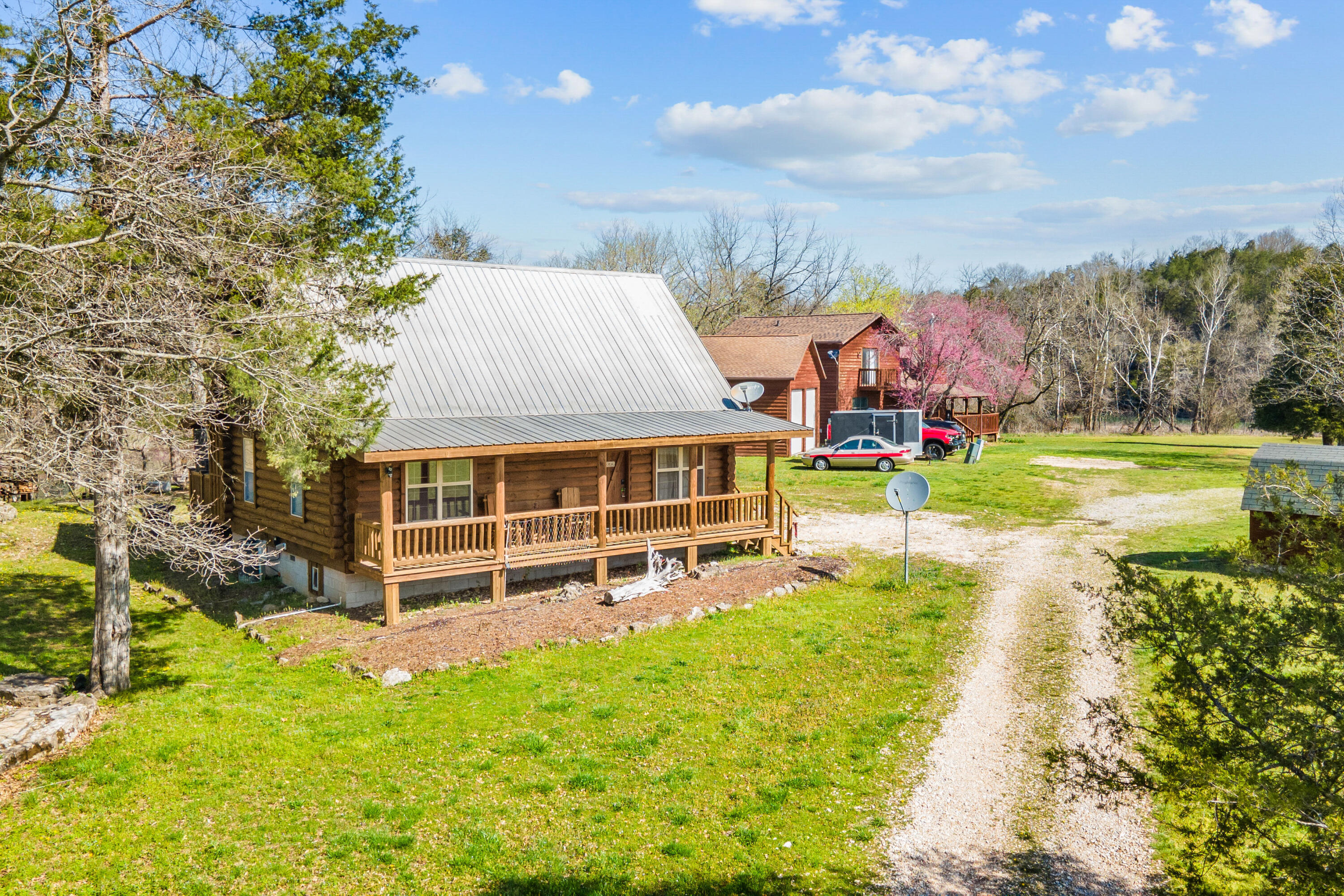 18114 Farm Road 2259 Property Photo 38