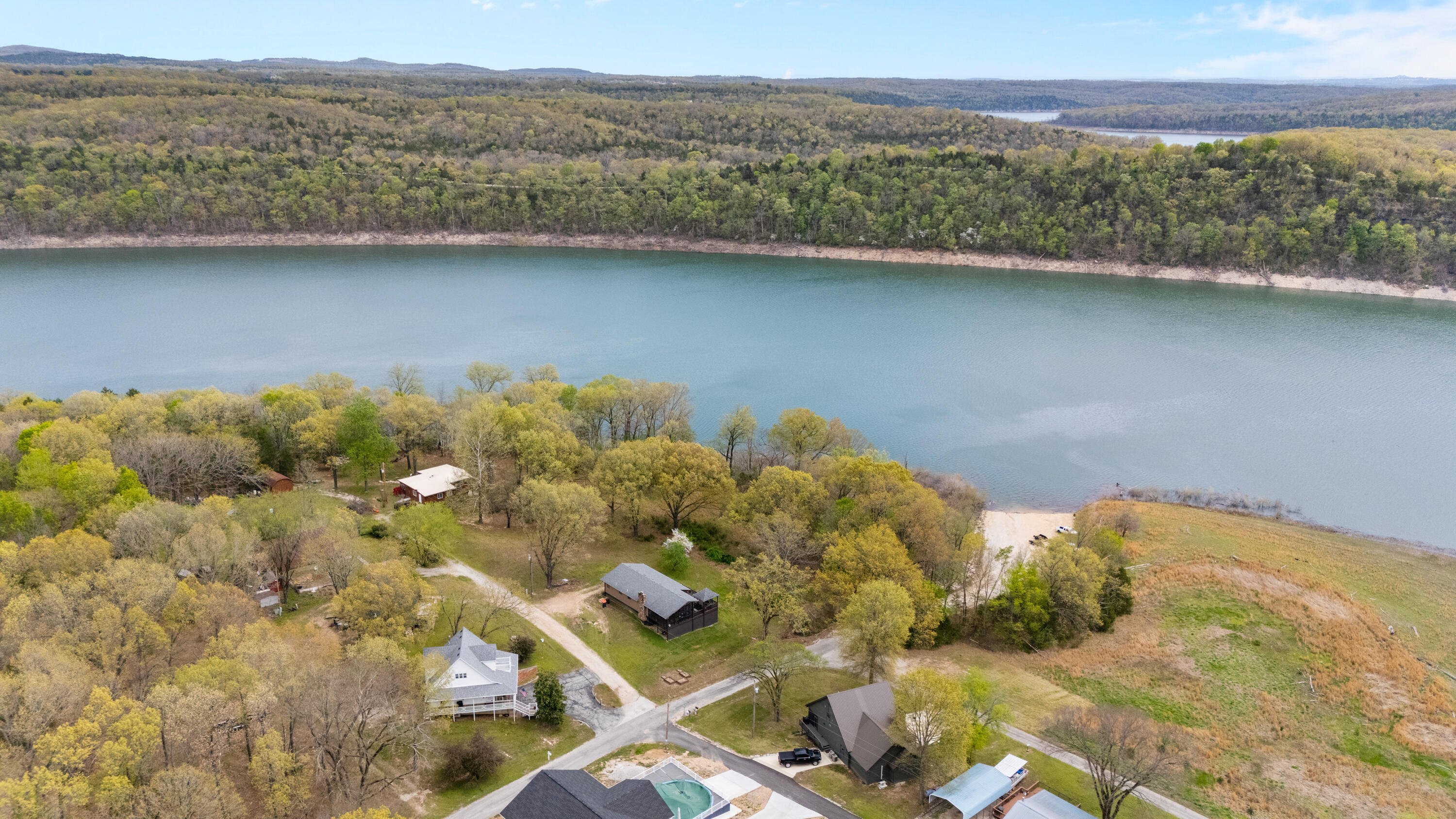 558 Brookings Road Property Photo 3