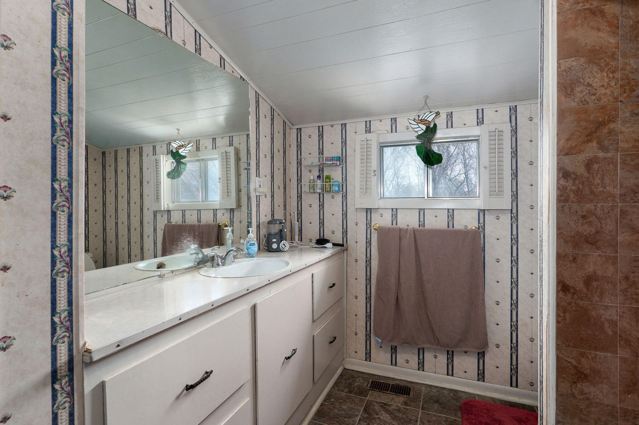 7052 East Farm Road 50 Property Photo 22