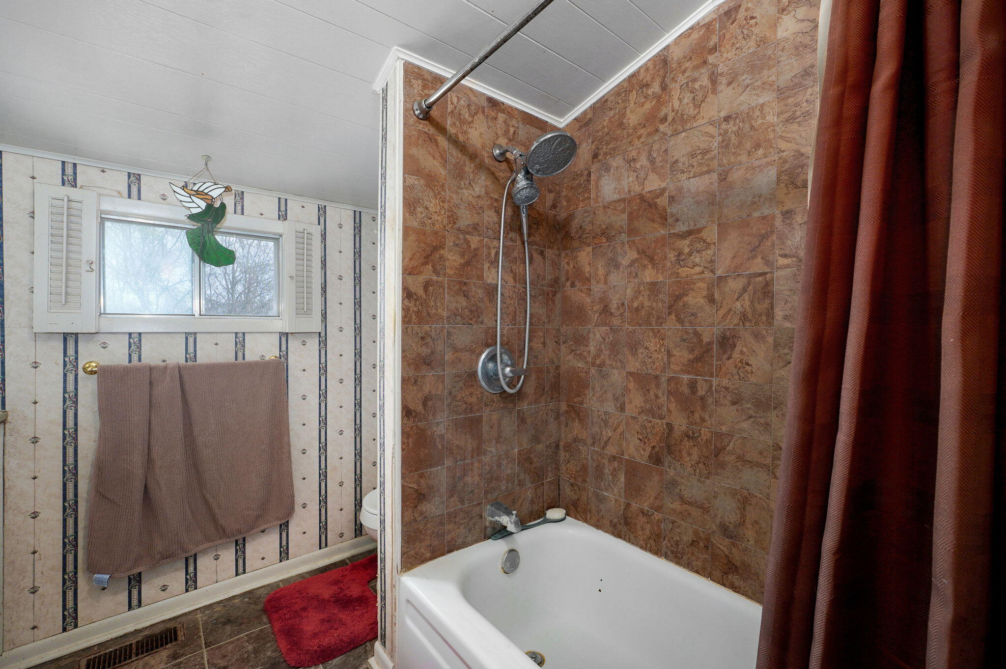 7052 East Farm Road 50 Property Photo 23