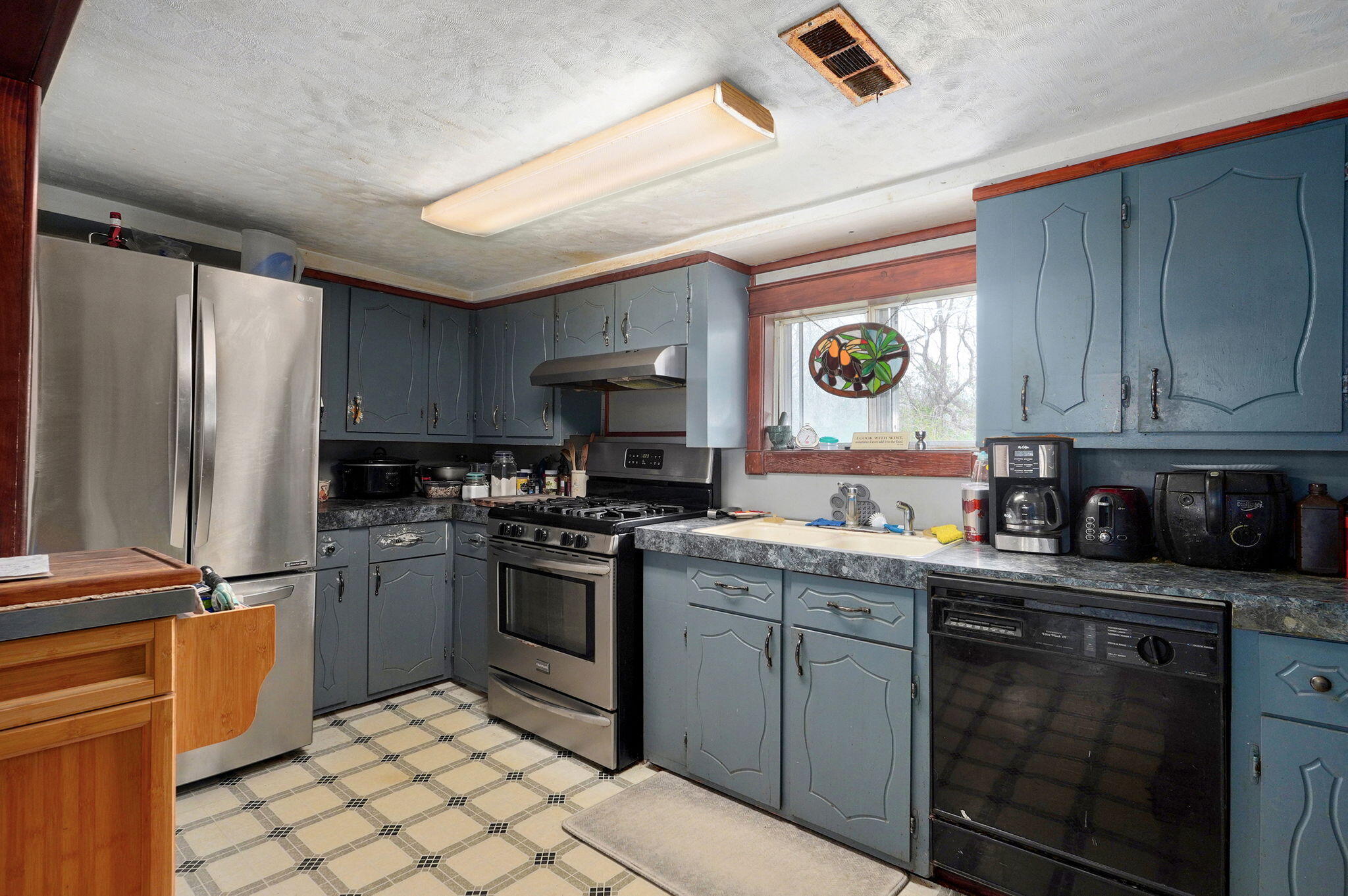 7052 East Farm Road 50 Property Photo 29