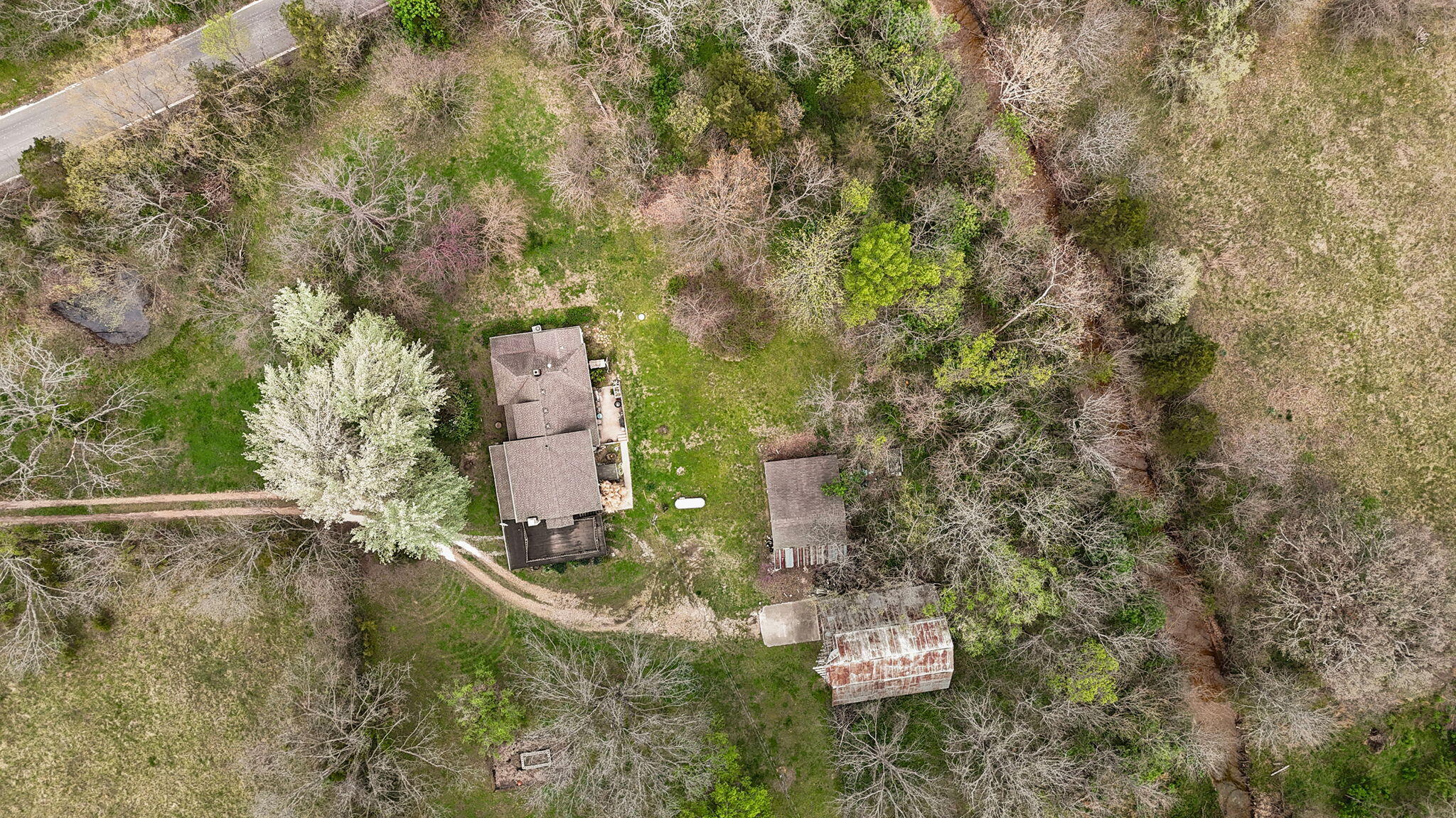7052 East Farm Road 50 Property Photo 50