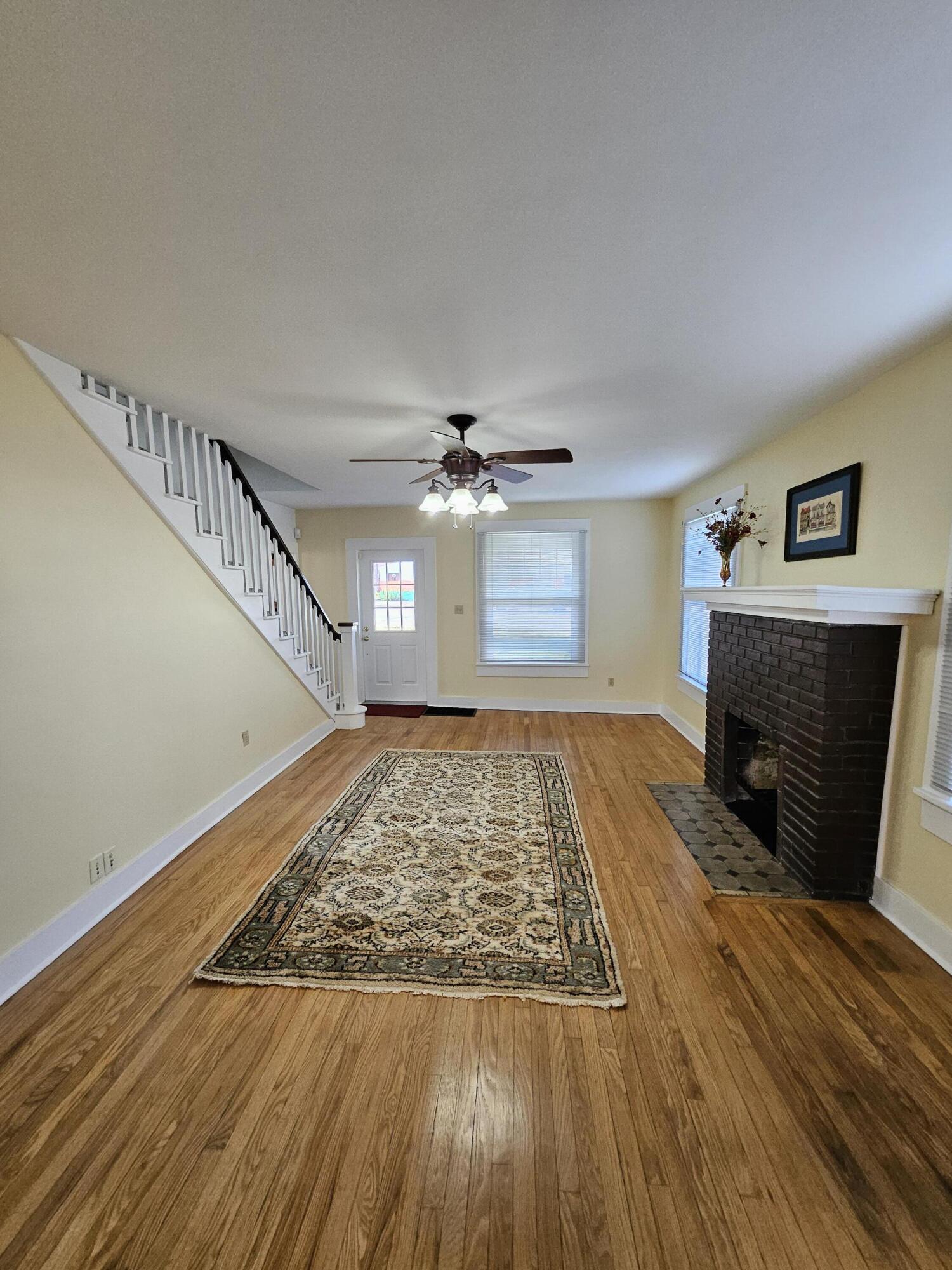 7 East Broadway Property Photo 3