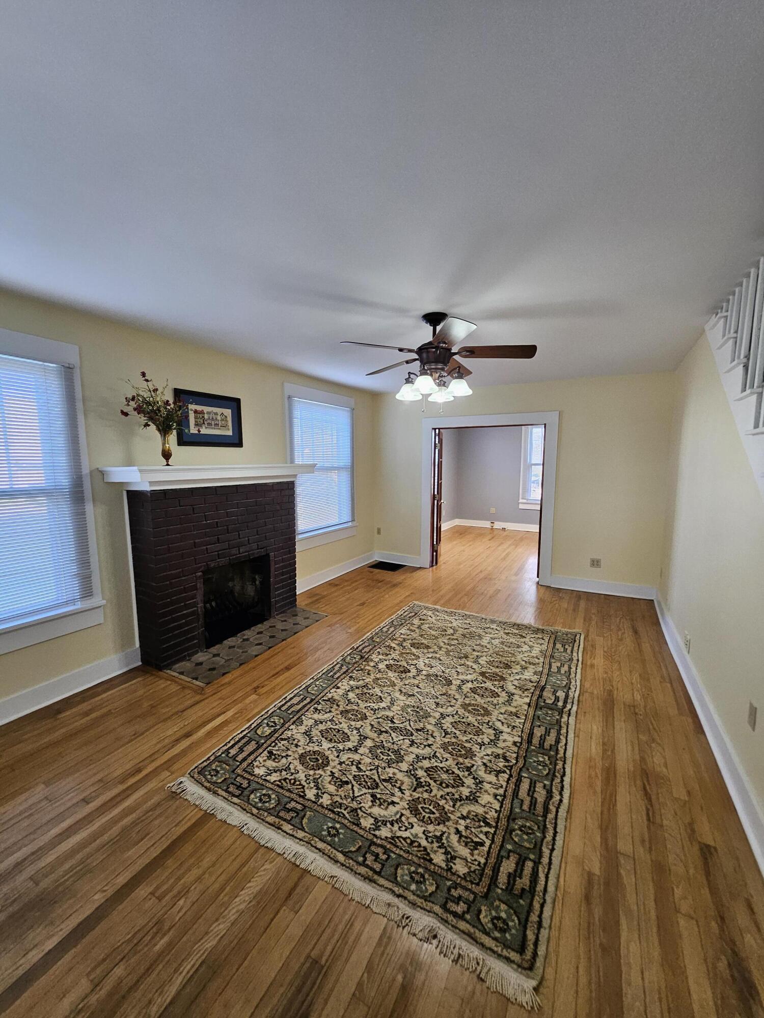 7 East Broadway Property Photo 4