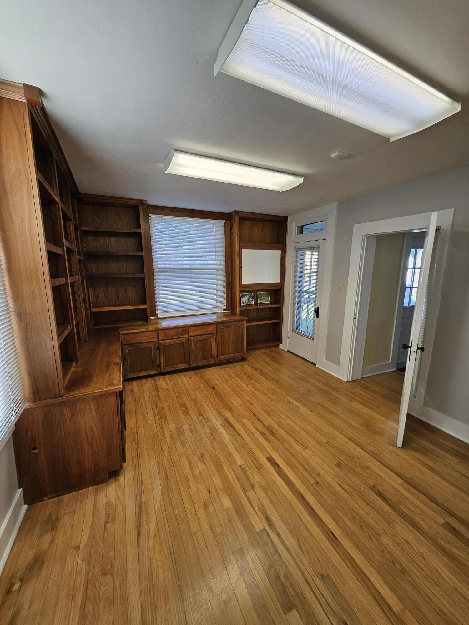 7 East Broadway Property Photo 13