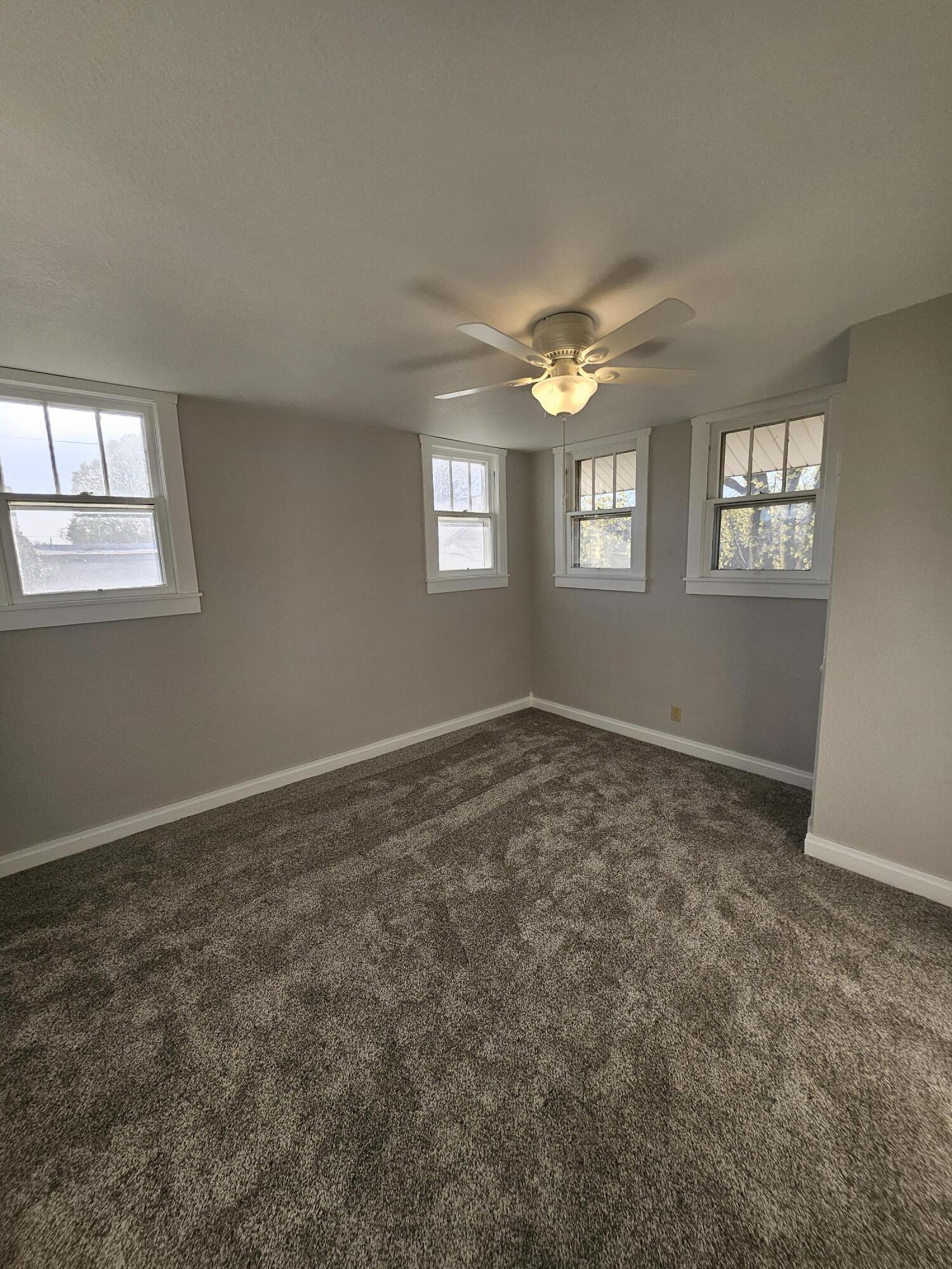 7 East Broadway Property Photo 22
