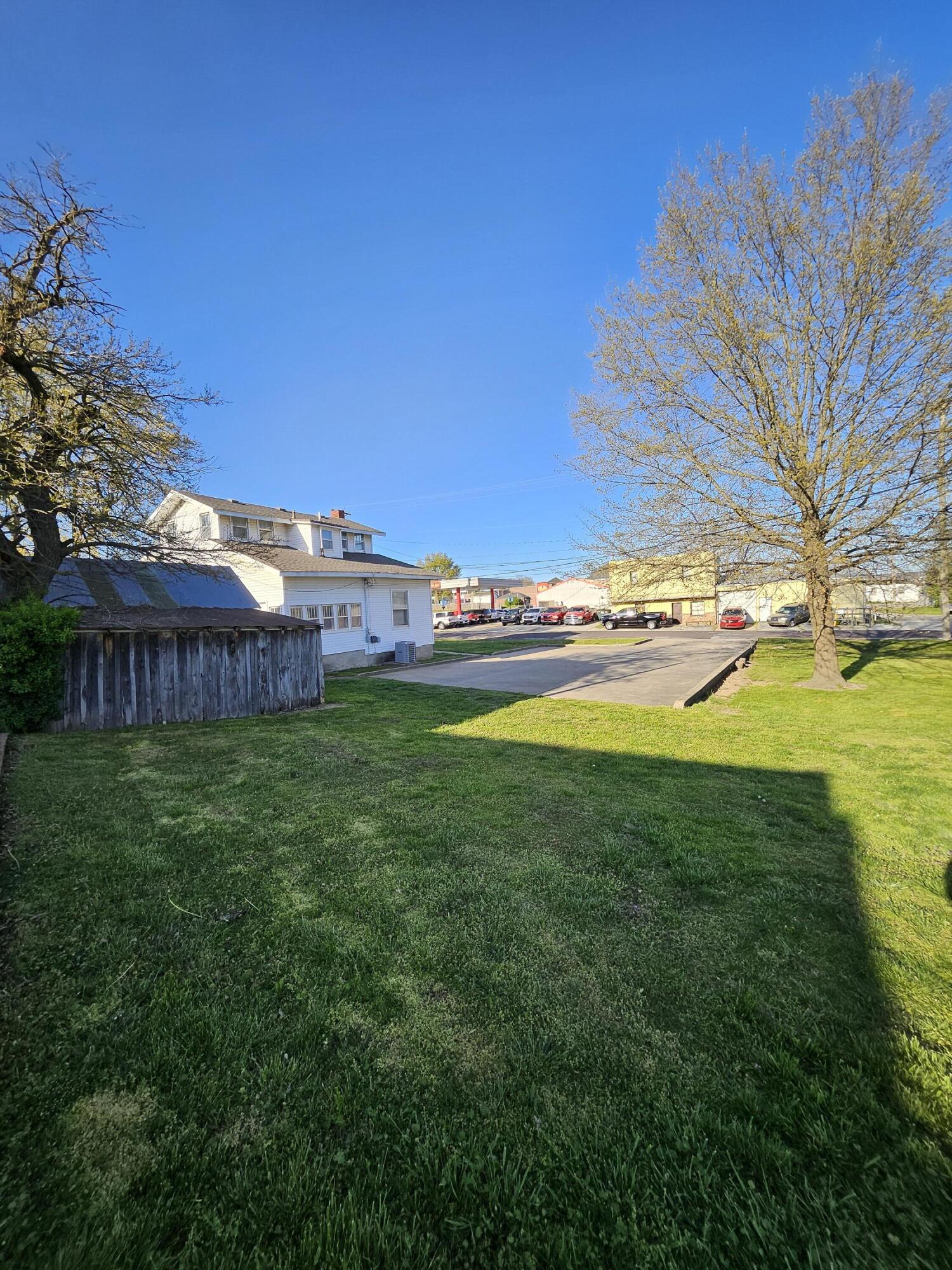 7 East Broadway Property Photo 32