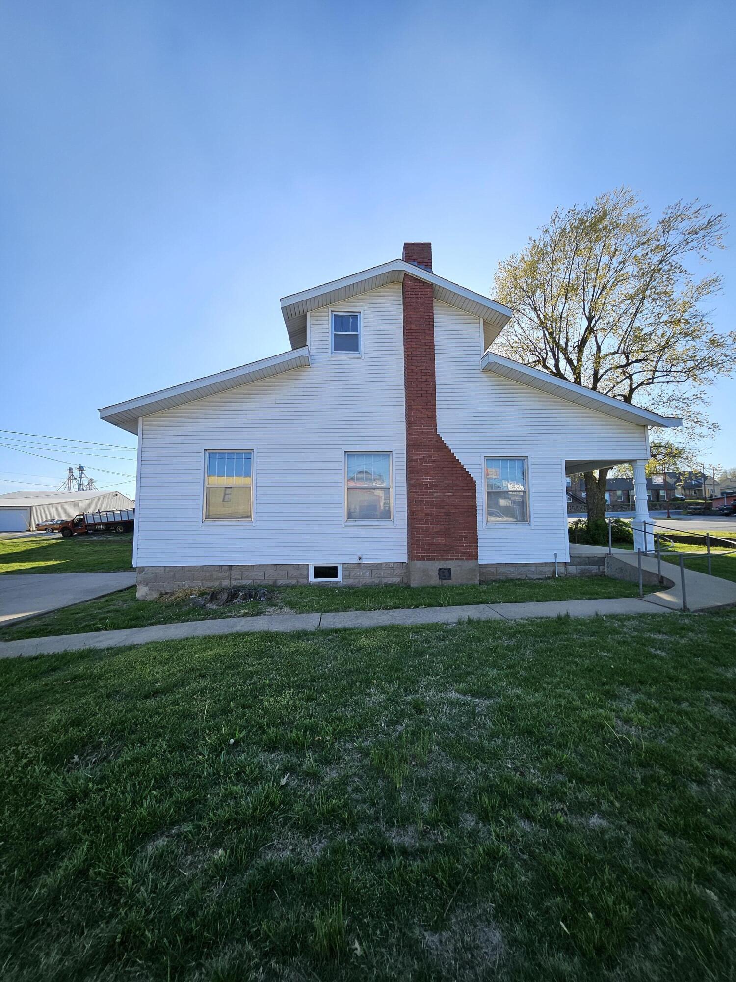 7 East Broadway Property Photo 35