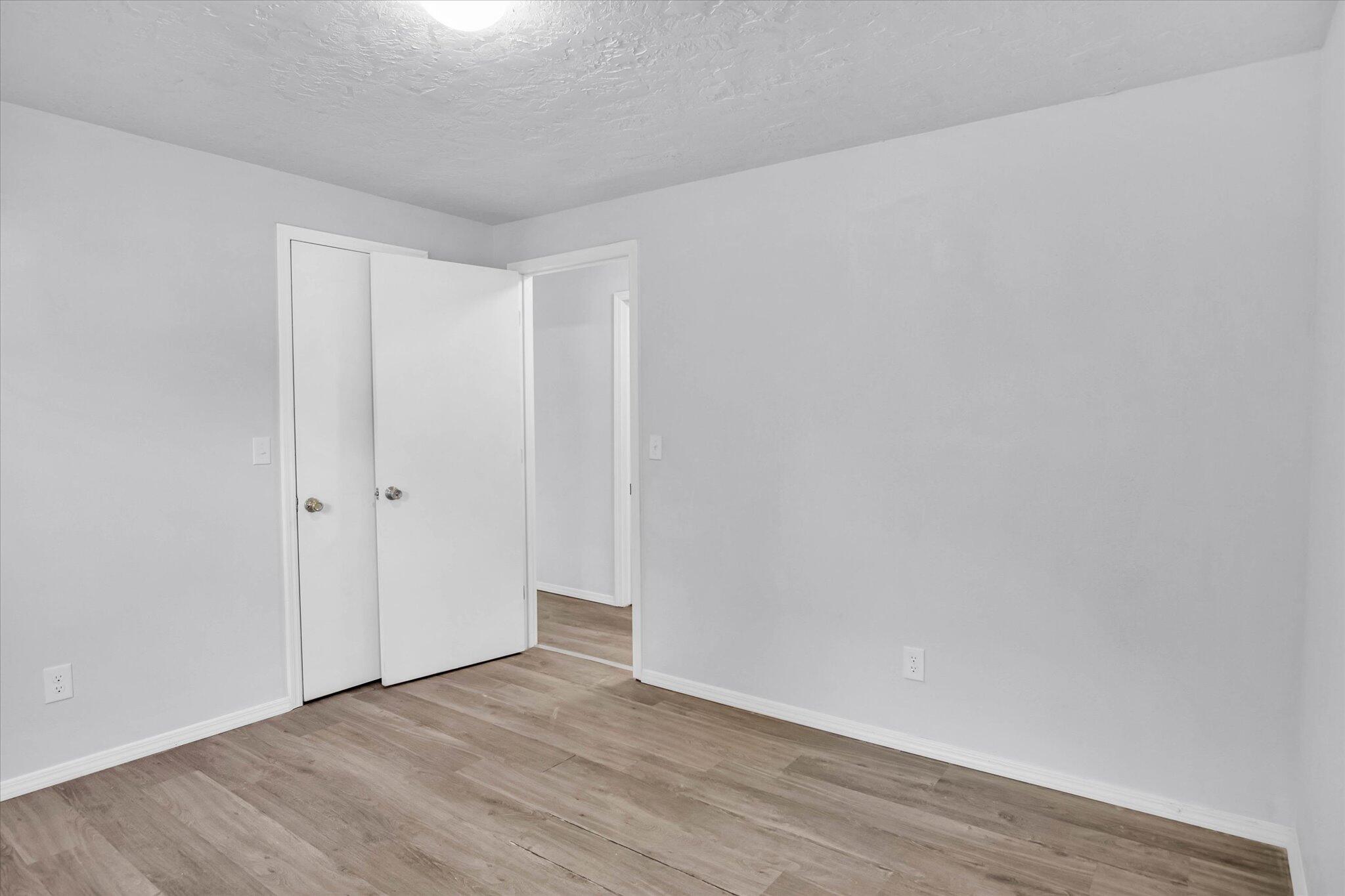 2038 North Park Avenue Property Photo 10