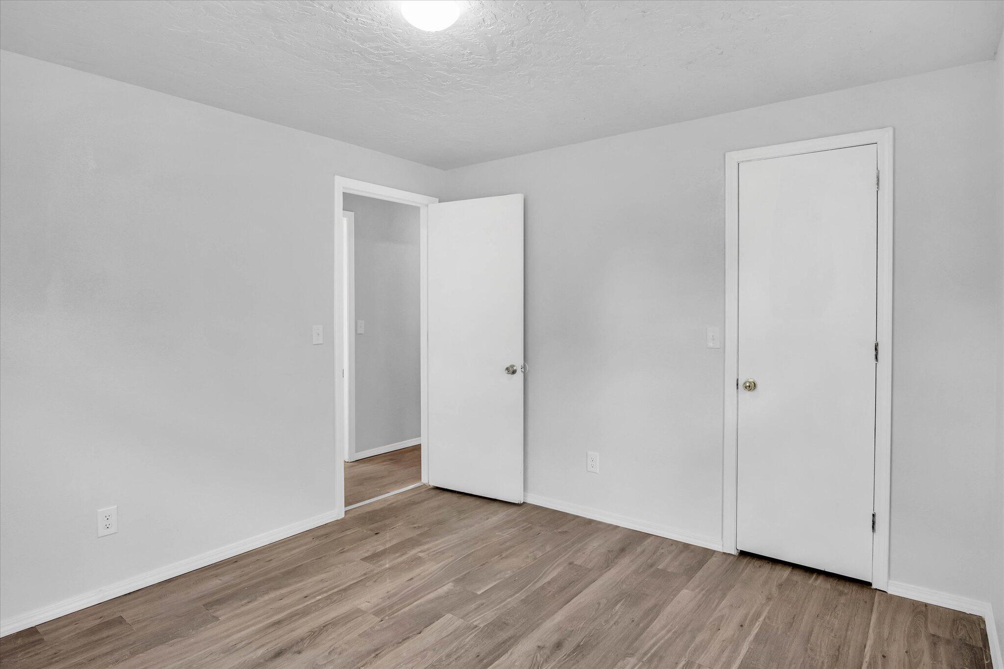 2038 North Park Avenue Property Photo 13