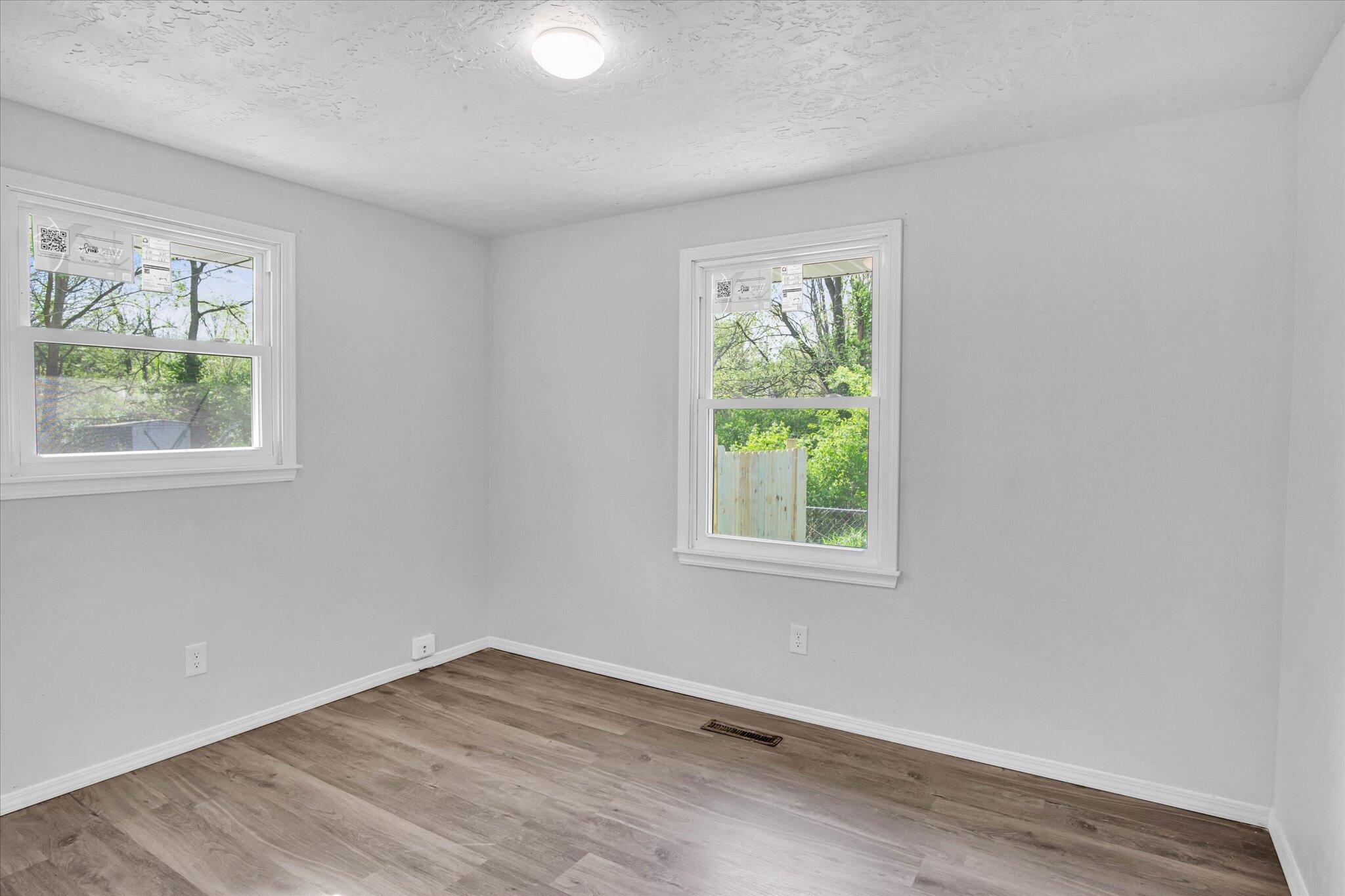 2038 North Park Avenue Property Photo 14