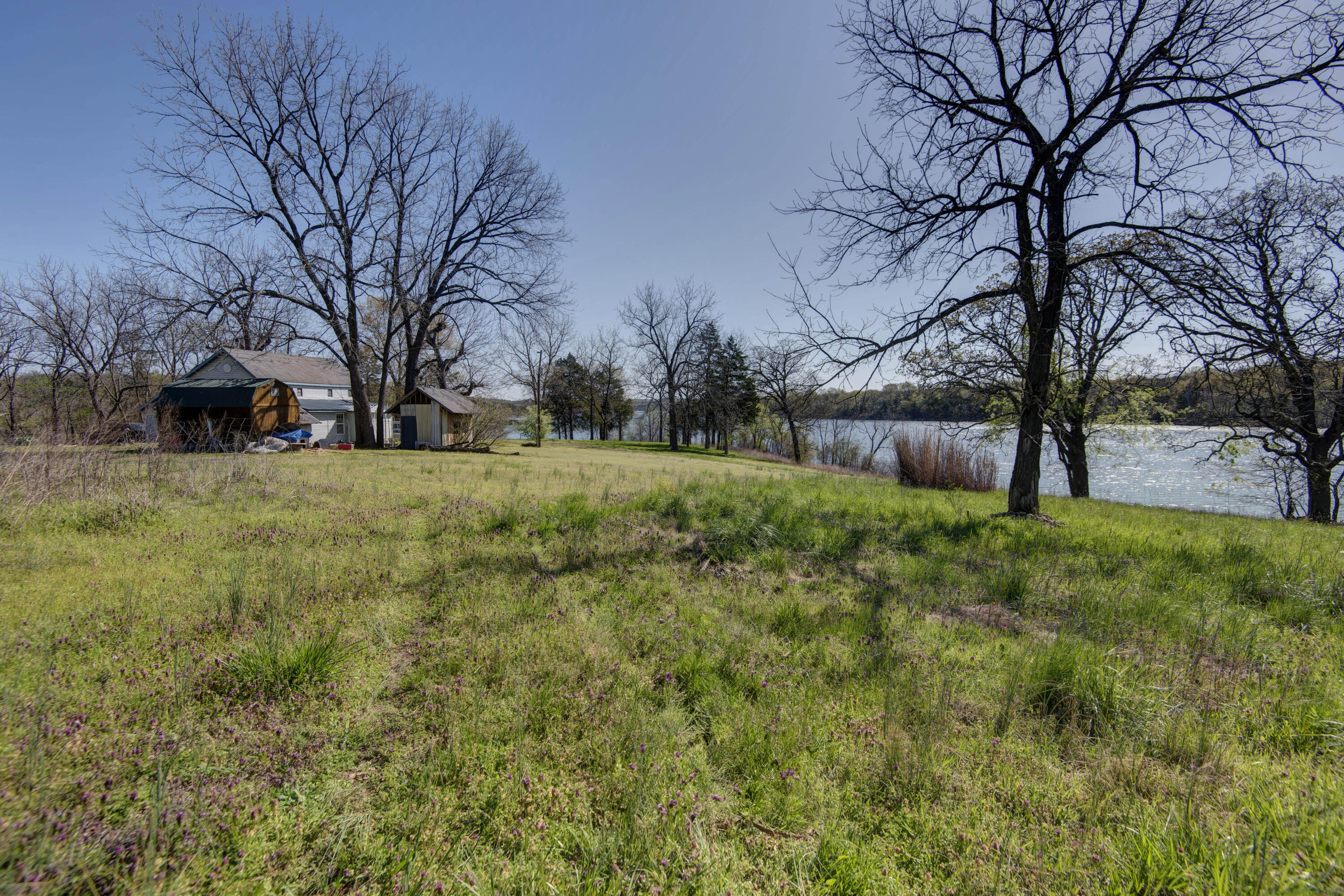 1188 Amber Road Property Photo 6