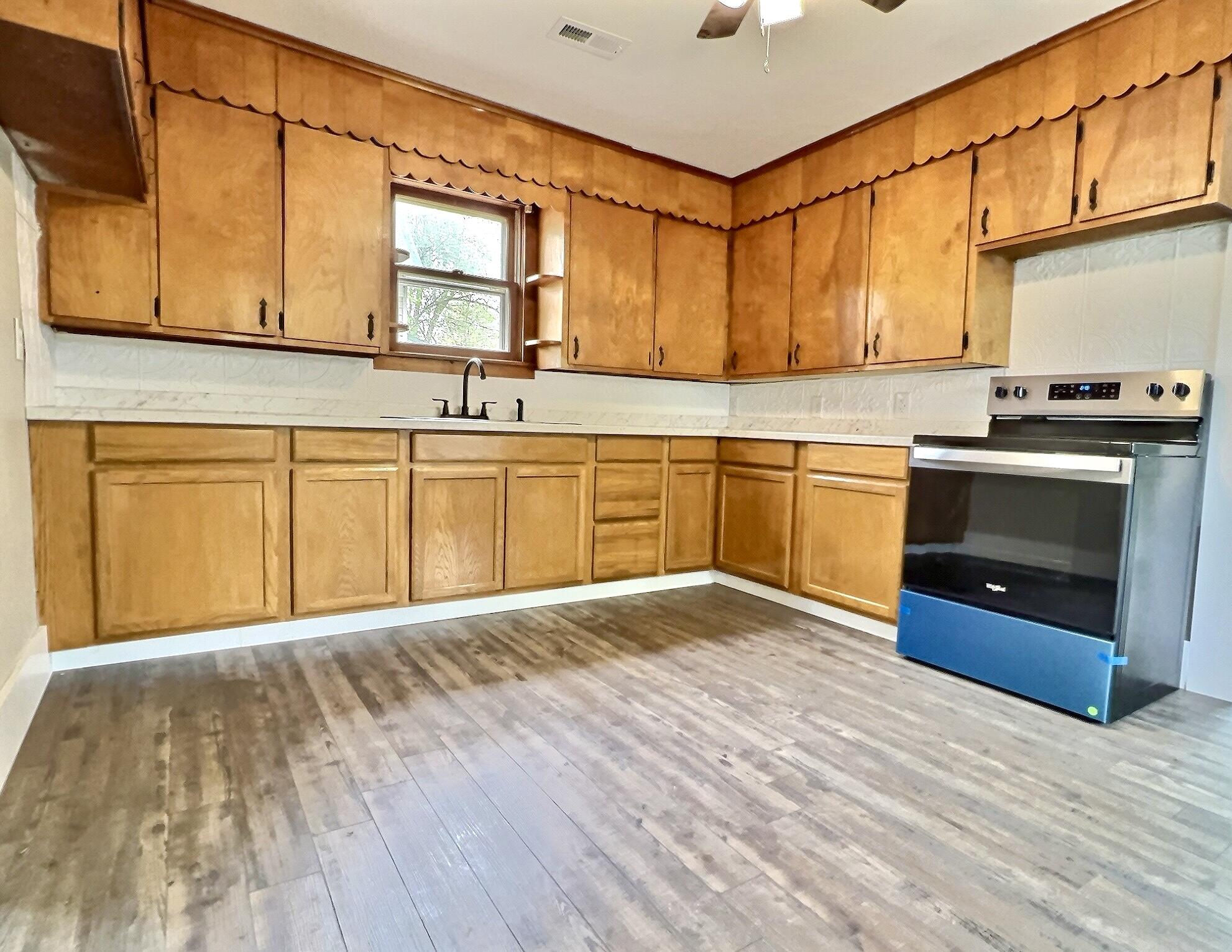 609 Euclid Avenue Property Photo 2