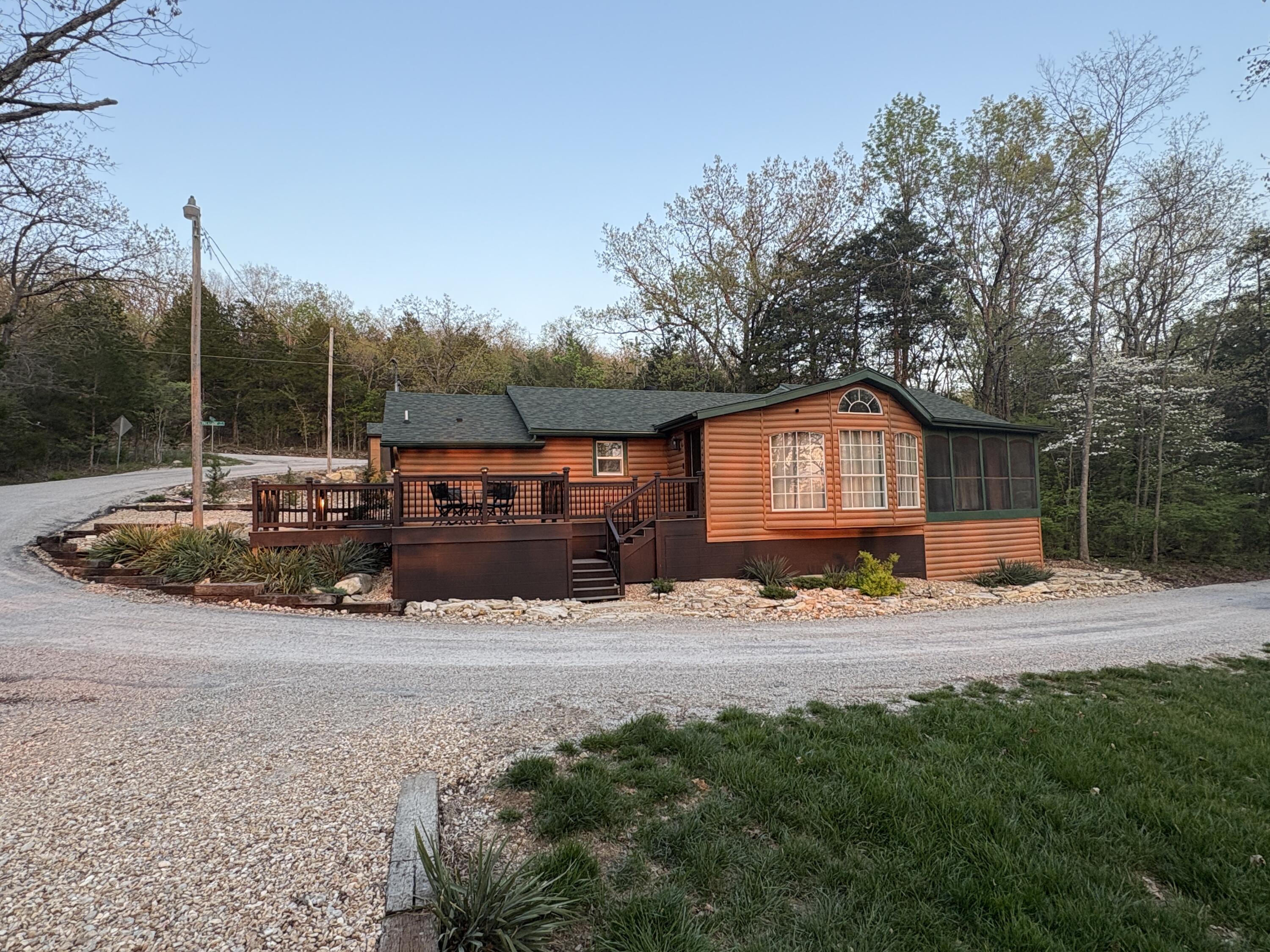 139 Palasade Court Property Photo 3