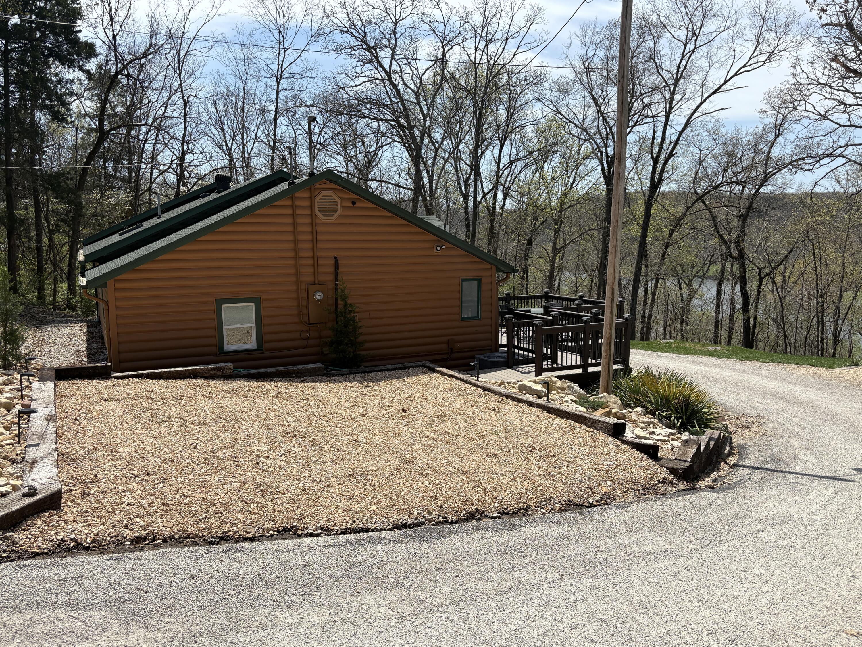 139 Palasade Court Property Photo 6