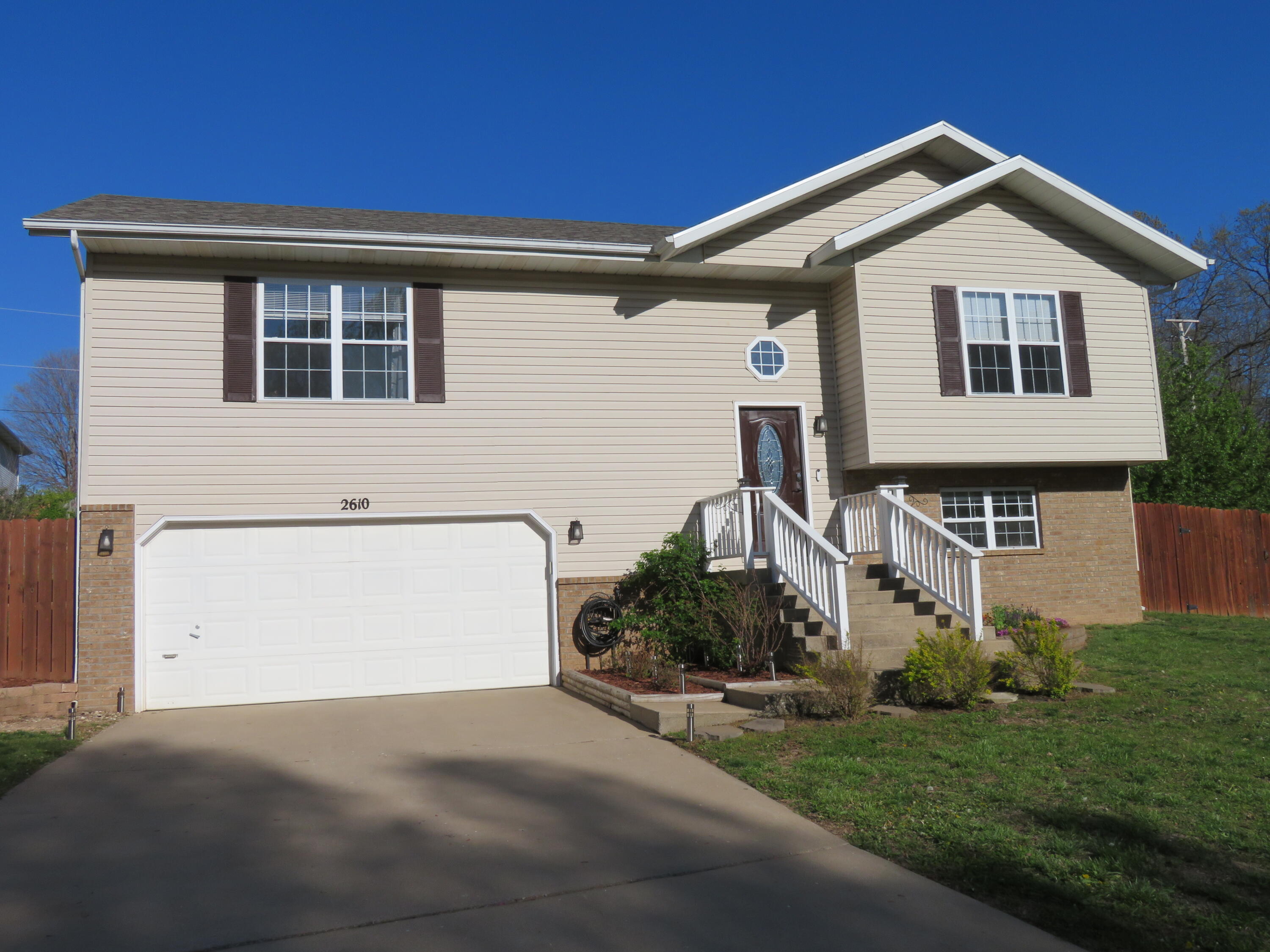 2610 South Lotus Street Property Photo 9