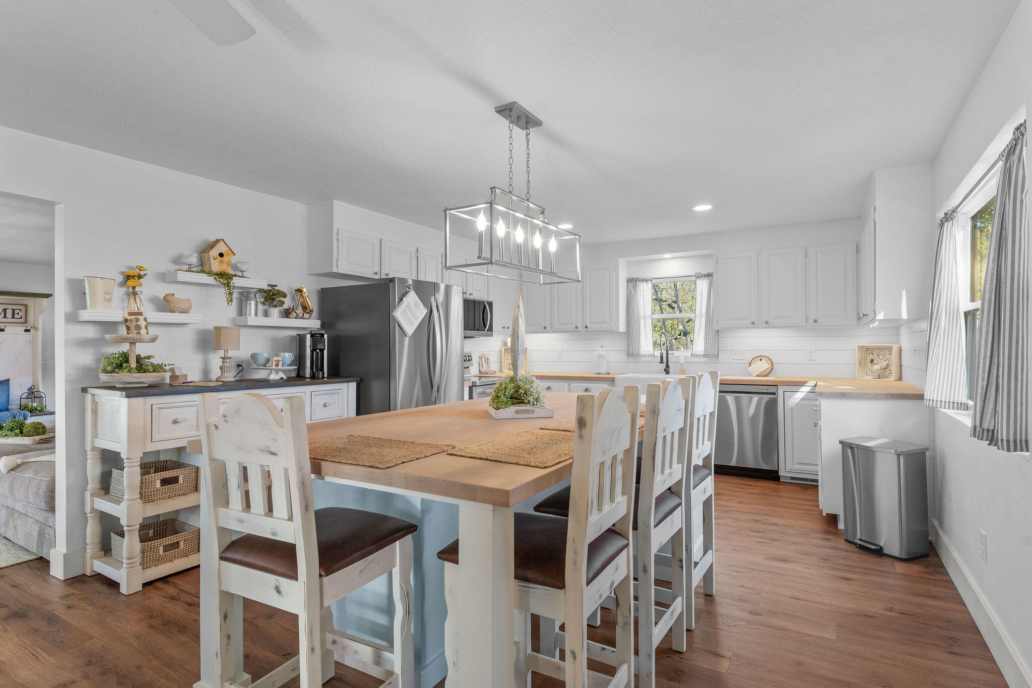6246 Burlington Loop Property Photo 13