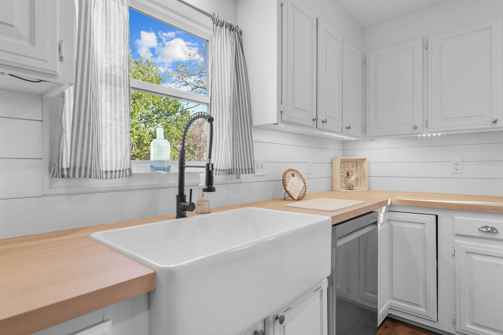 6246 Burlington Loop Property Photo 17