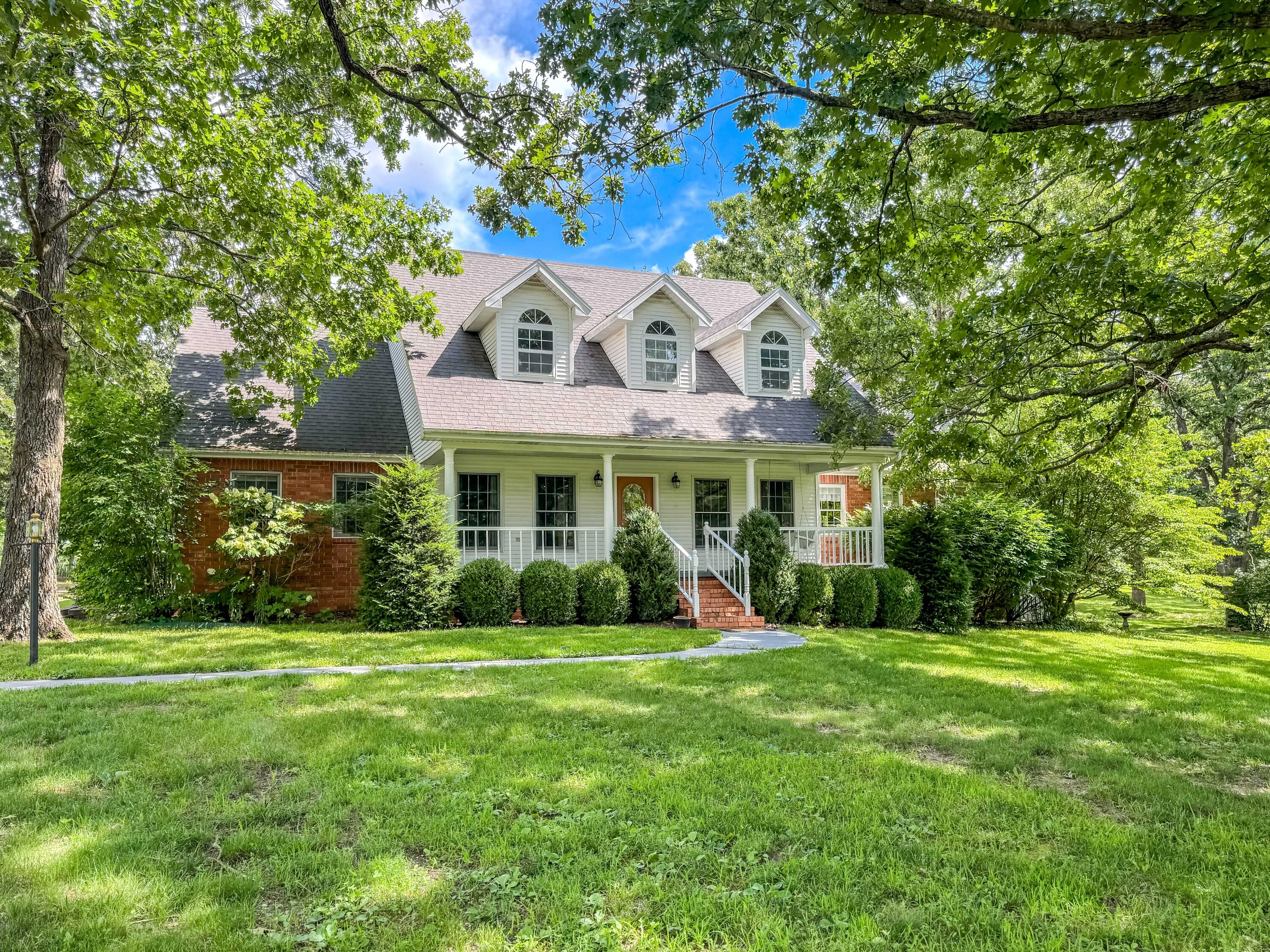 211 Hill Haven Road Property Photo 4