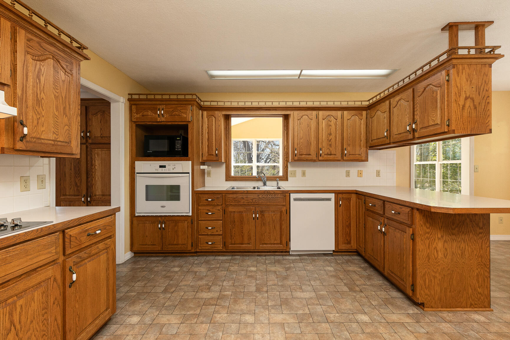 211 Hill Haven Road Property Photo 16
