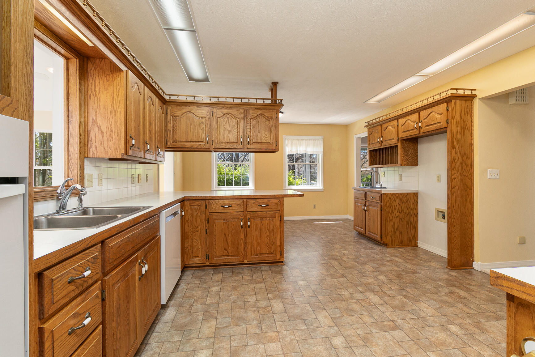 211 Hill Haven Road Property Photo 18