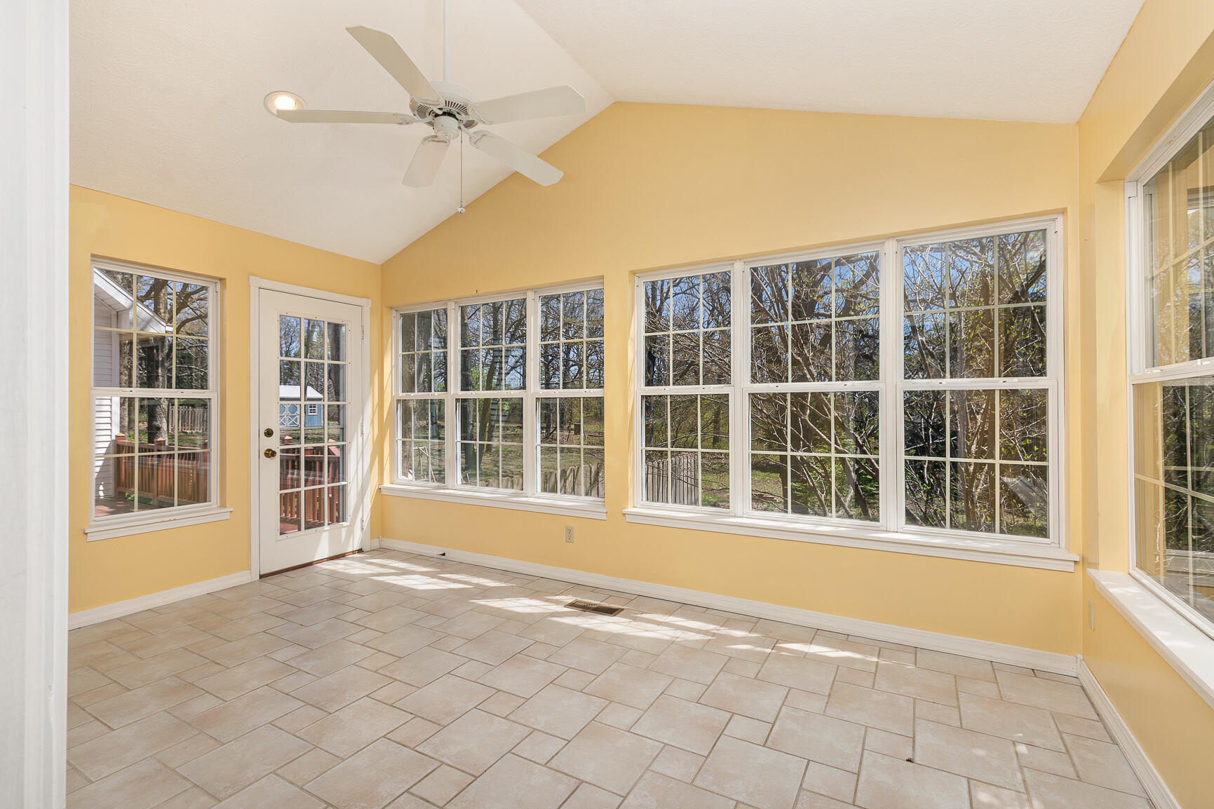 211 Hill Haven Road Property Photo 21