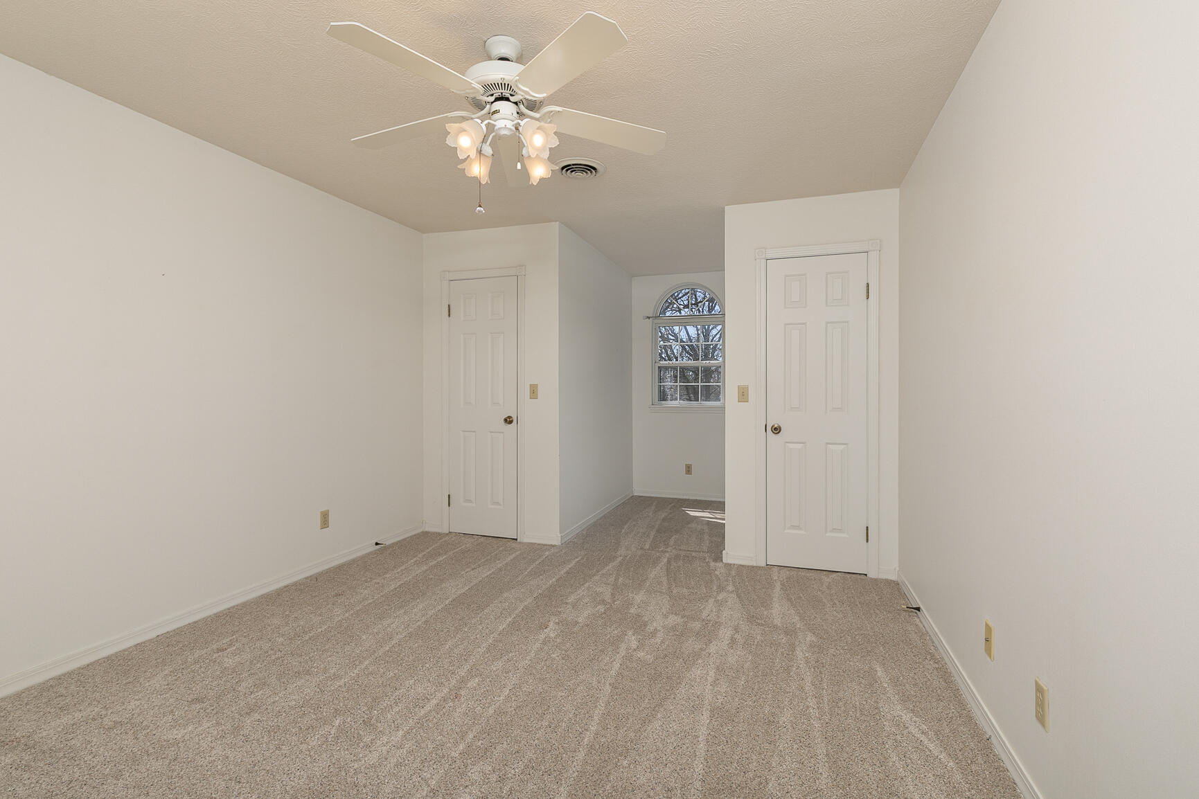 211 Hill Haven Road Property Photo 37