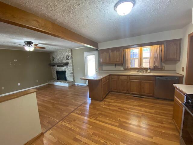 831 East Burford Street Property Photo 5