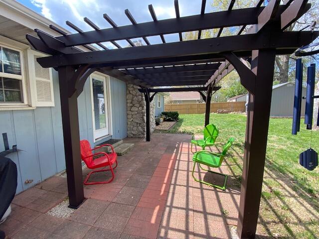 831 East Burford Street Property Photo 17