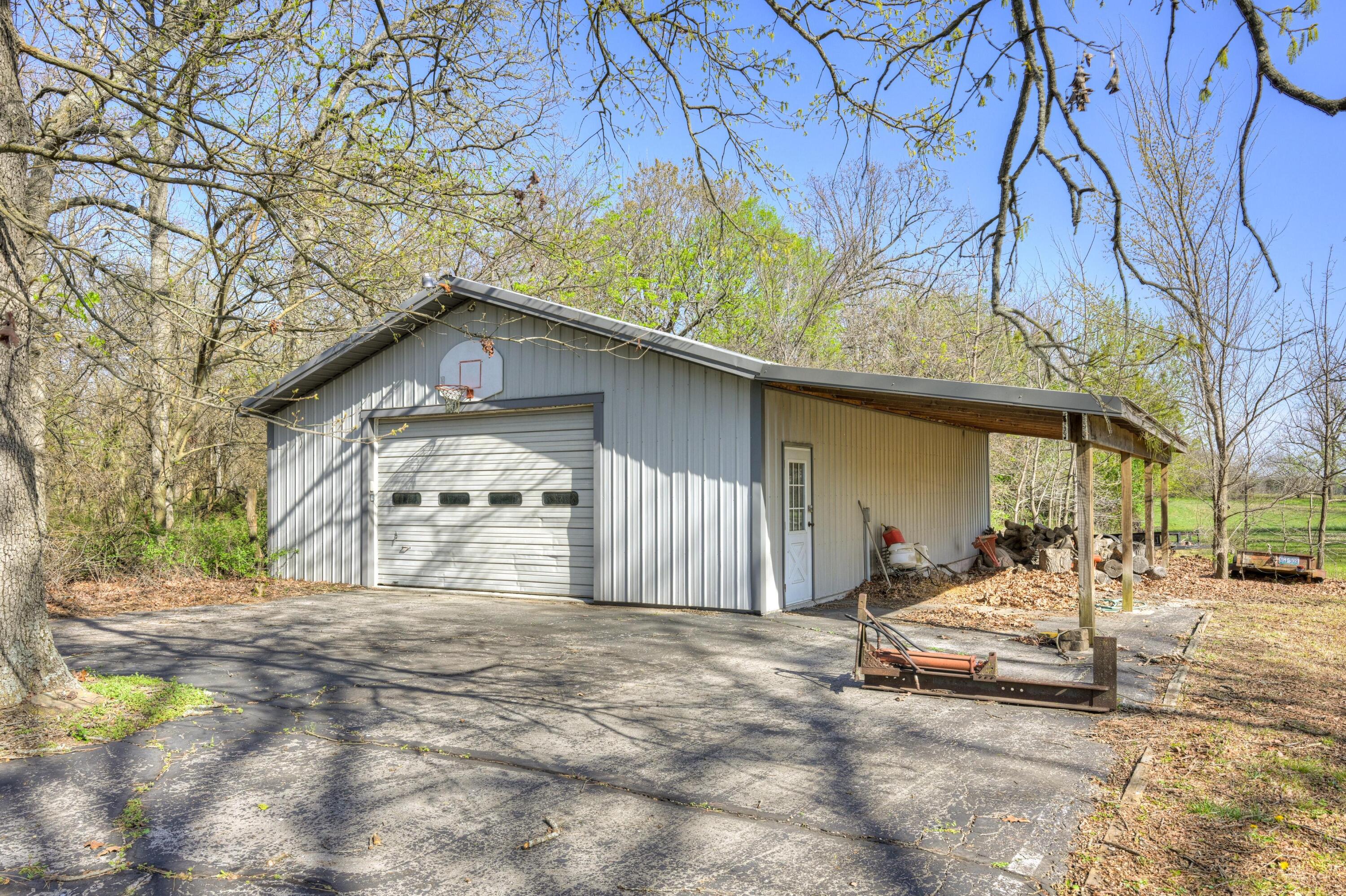 19032 East Highway 86 Property Photo 14