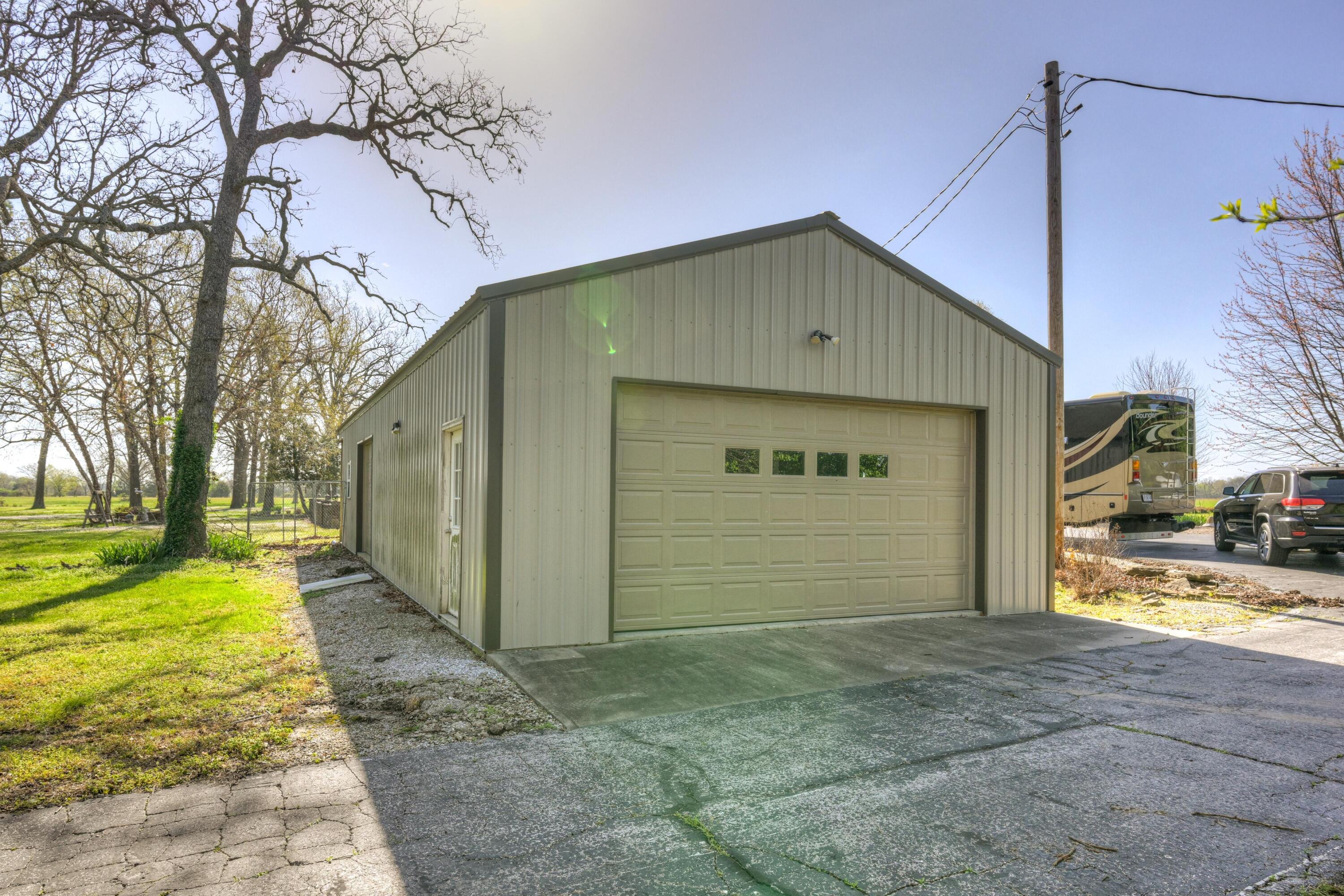 19032 East Highway 86 Property Photo 16