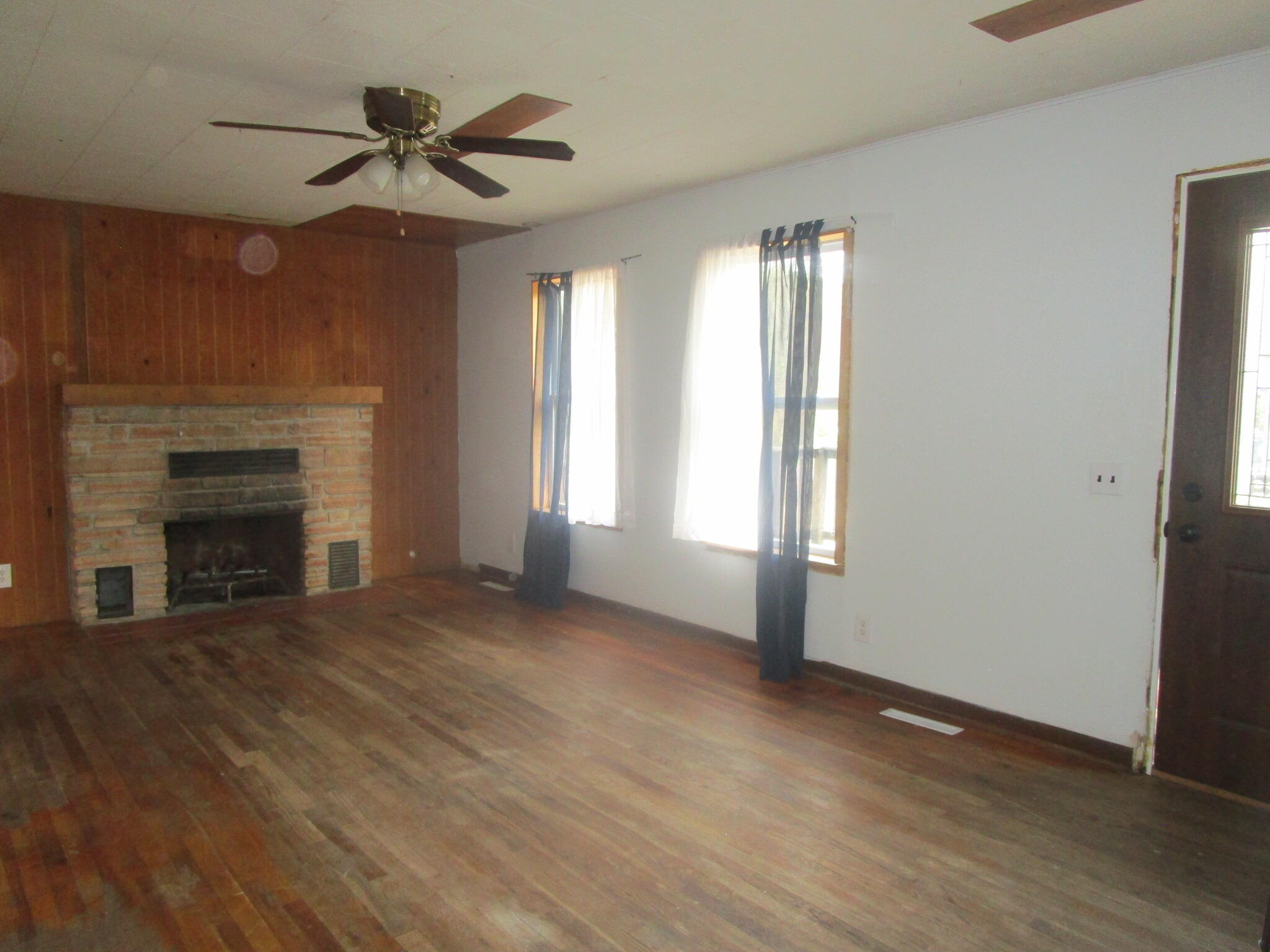 510 West 3rd Street Property Photo 8